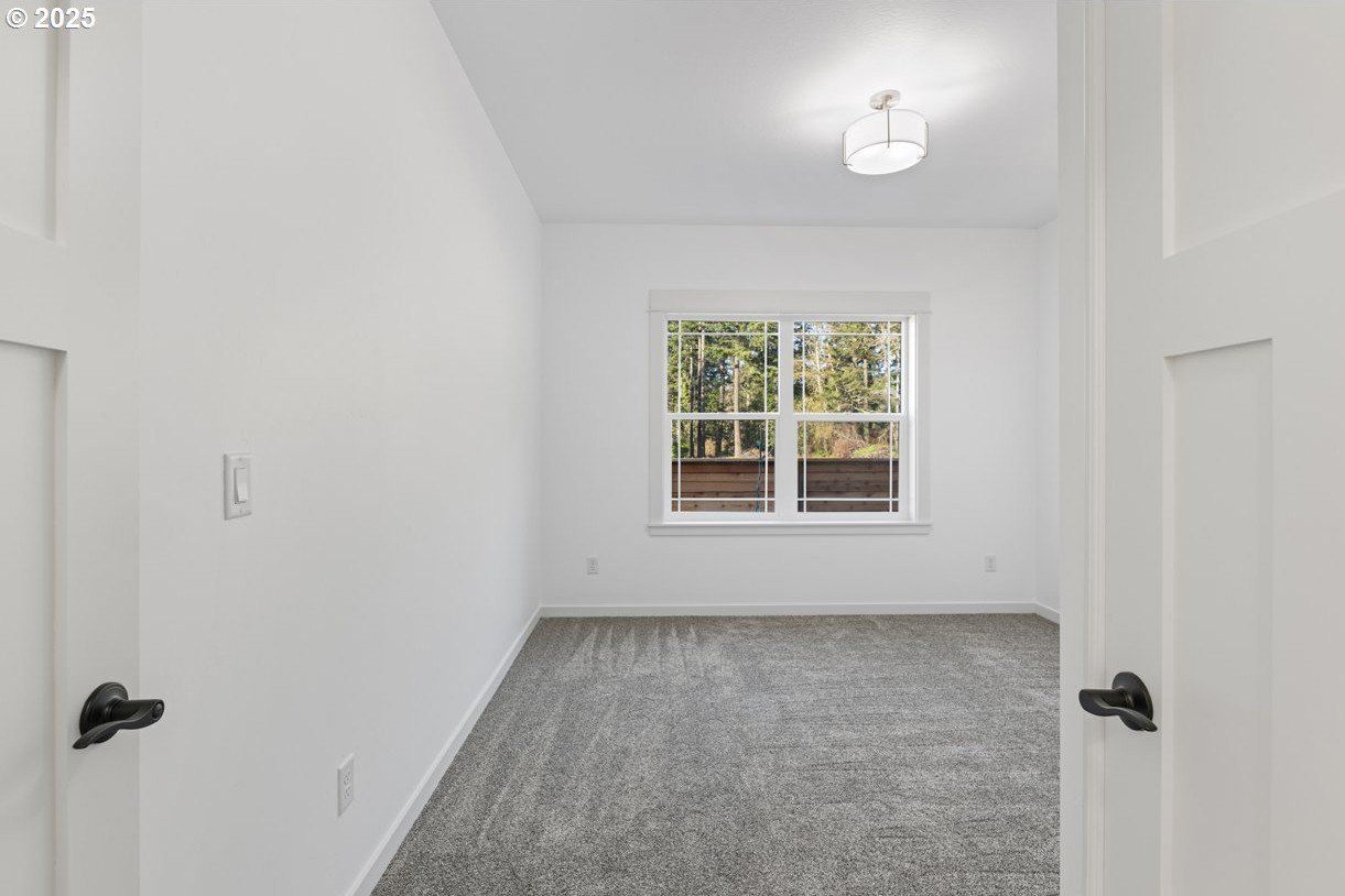 1240 Lighthouse Ln. Brookings, OR 97415