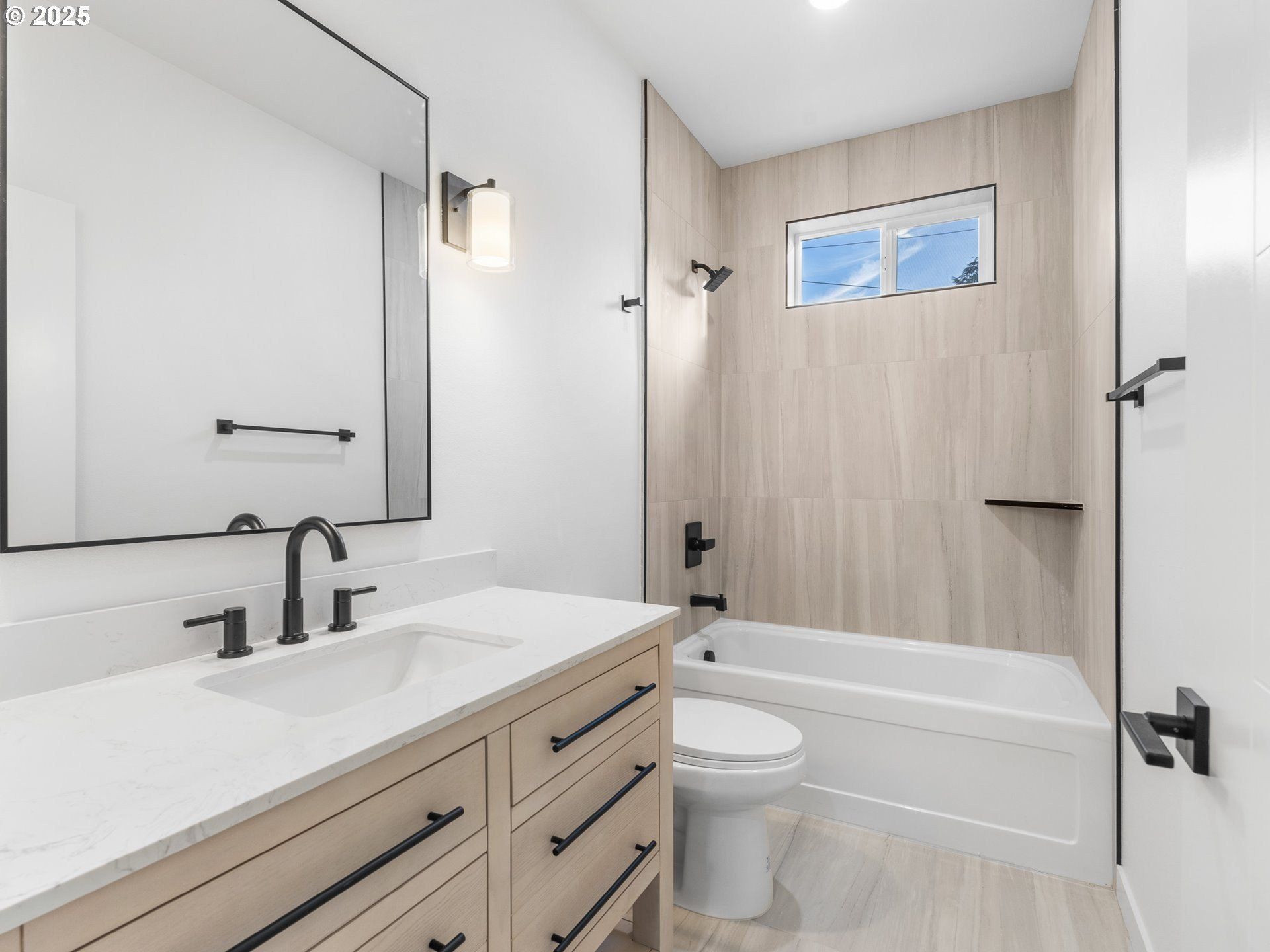 1317 Ne 46Th Ave Unit 1. Portland, OR 97213