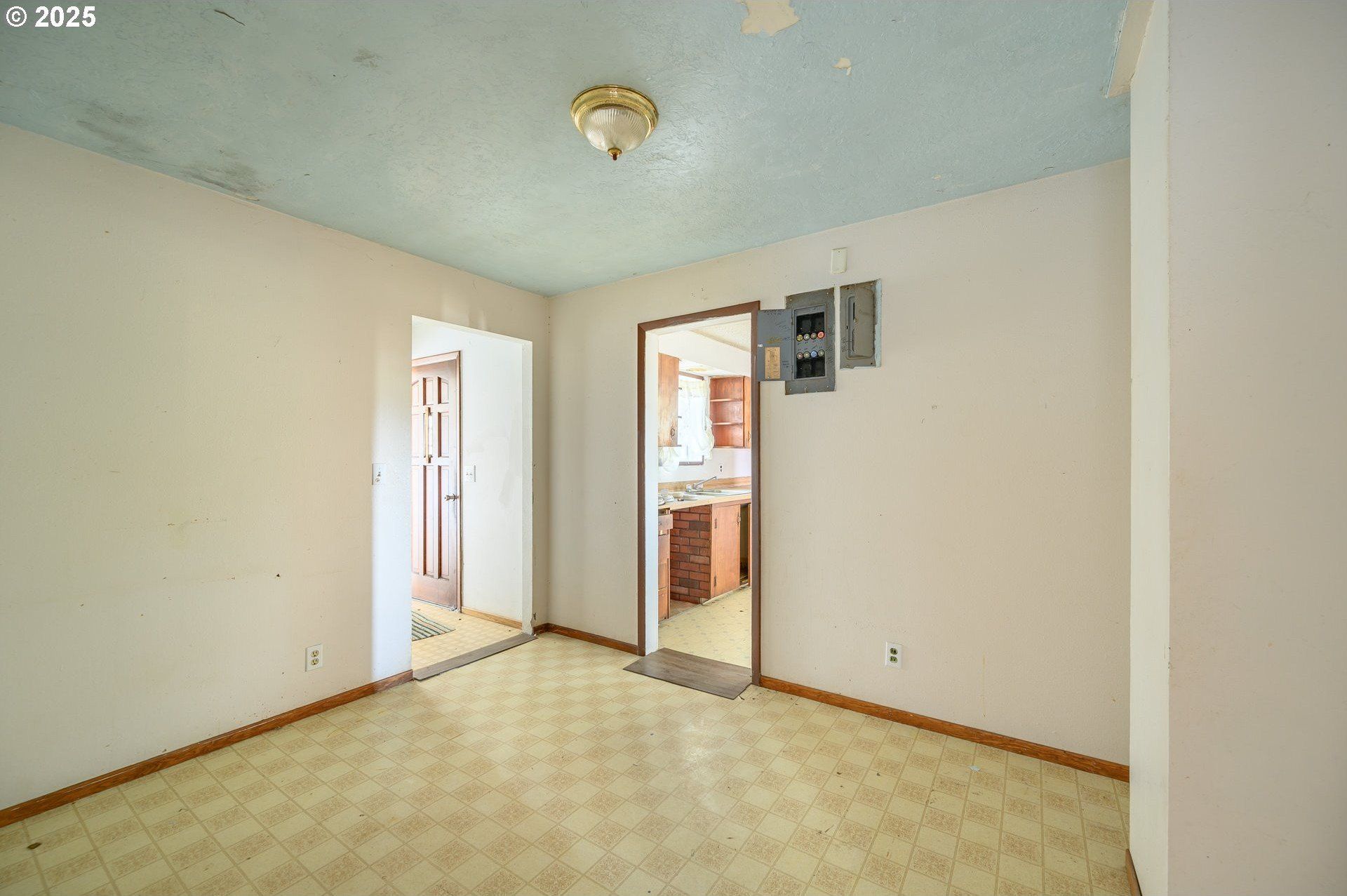 16445 Se Fairview Rd. Dayton, OR 97114