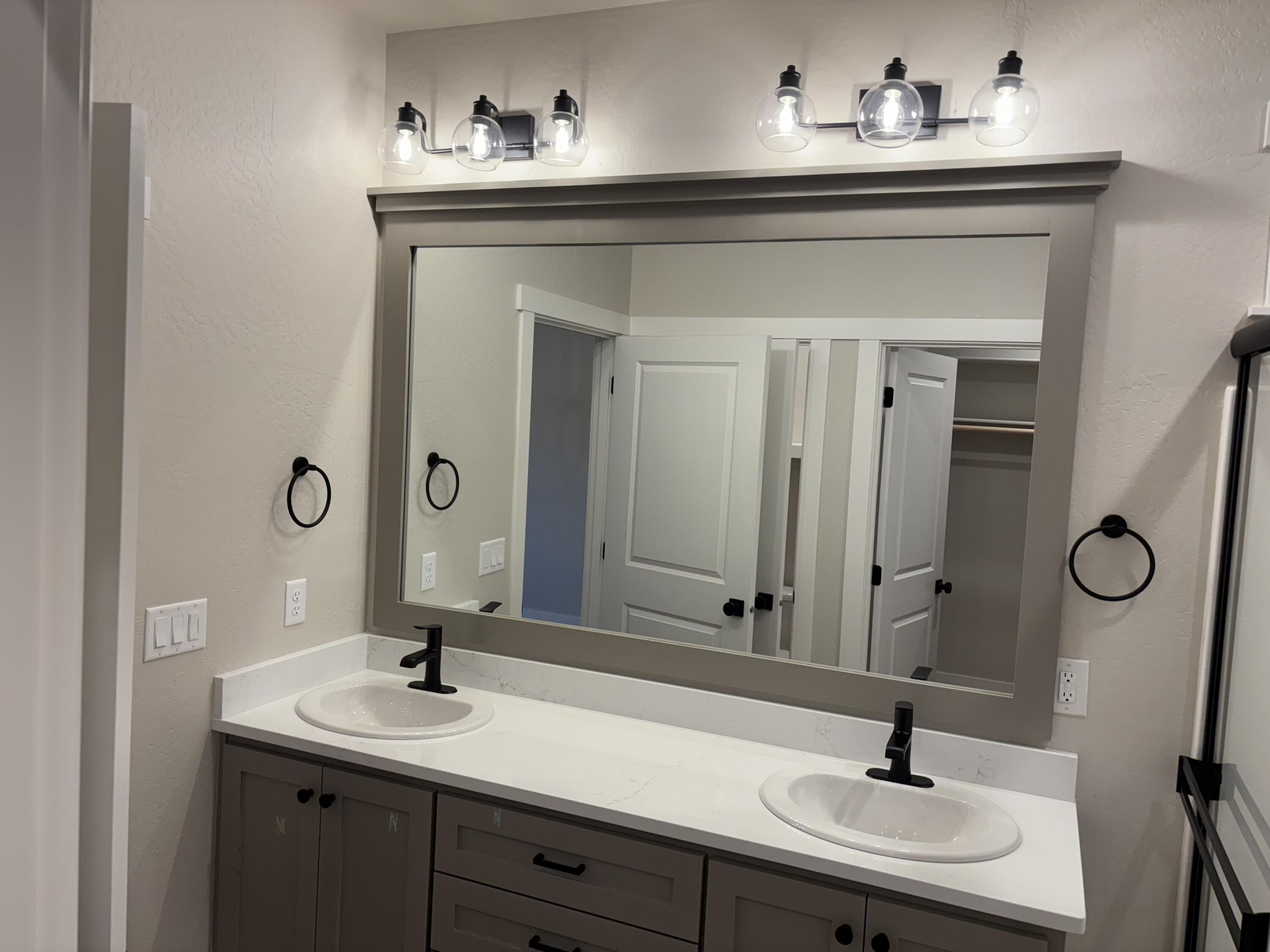 3715 Ford Drive. Medford, OR 97504