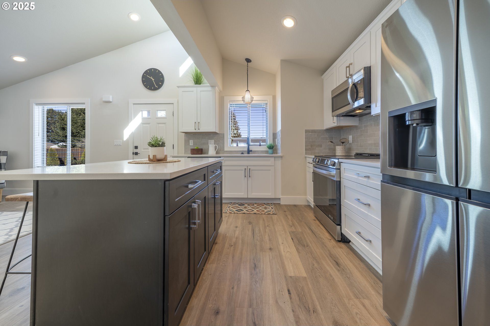 12246 Meadowlawn Dr. Oregon City, OR 97045