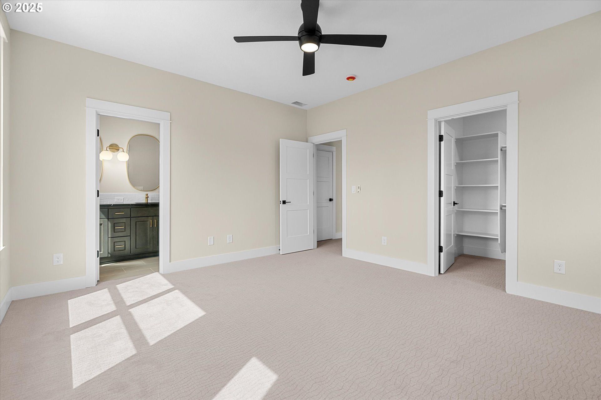 349 Se Walnut St. Hillsboro, OR 97123