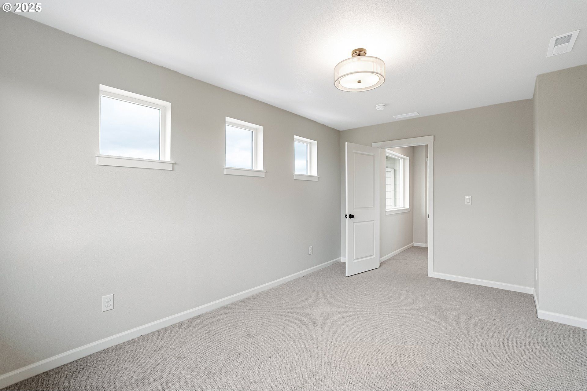 4636 Se 2Nd St. Gresham, OR 97080