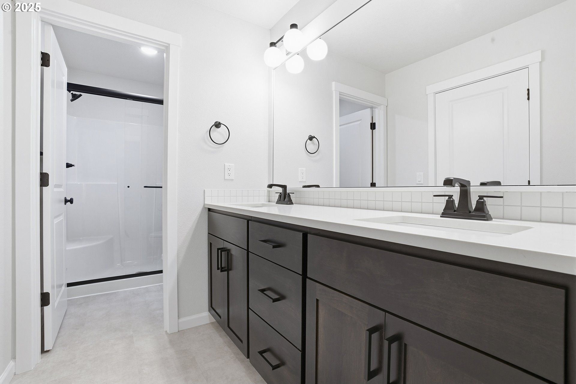 4690 Se 2Nd St. Gresham, OR 97080