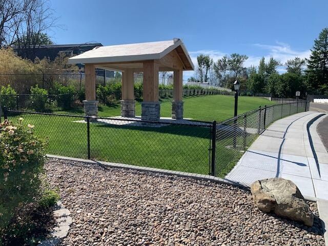 333 Mountain View Drive. Talent, OR 97540