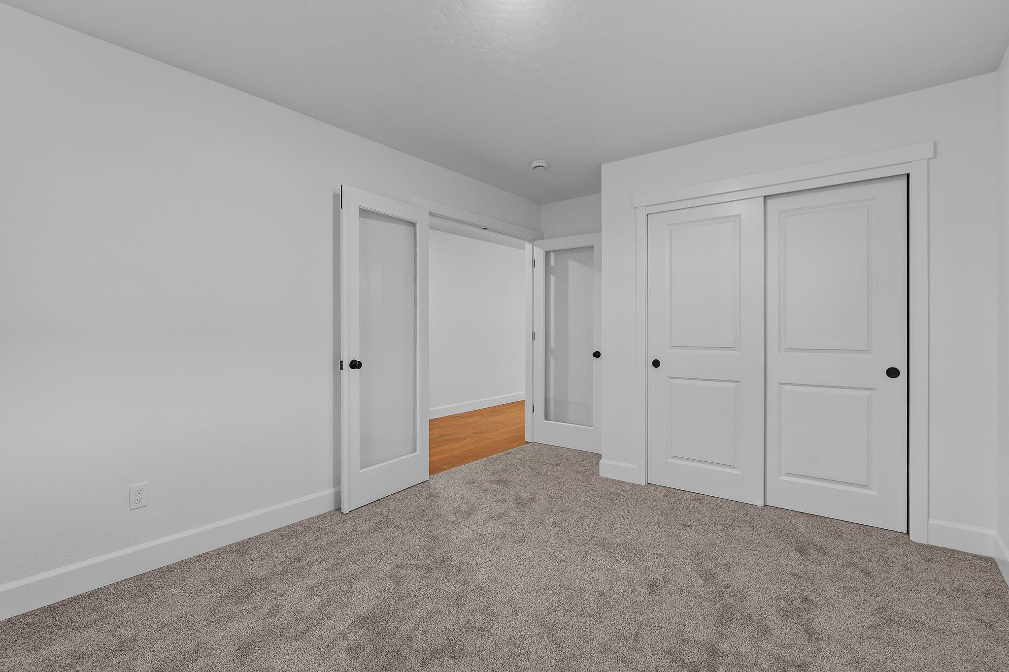 1062 Nw Walnut Avenue. Redmond, OR 97756