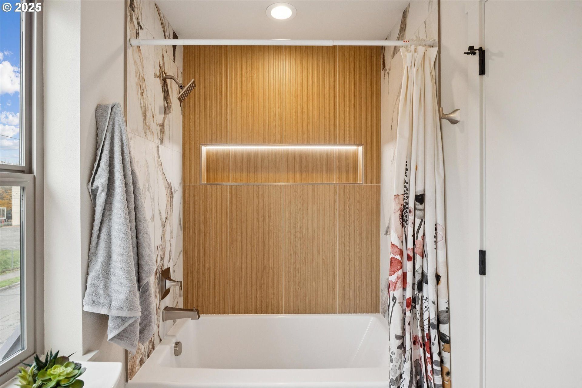 4834 Ne 9Th Ave Unit 4838. Portland, OR 97211