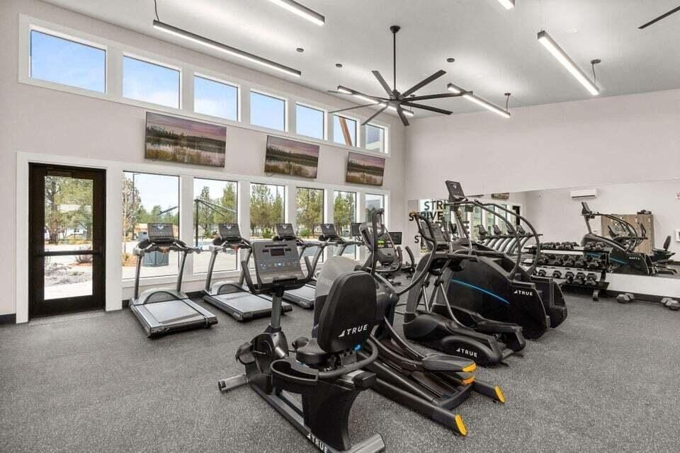 20875 Se Delta Drive. Bend, OR 97702