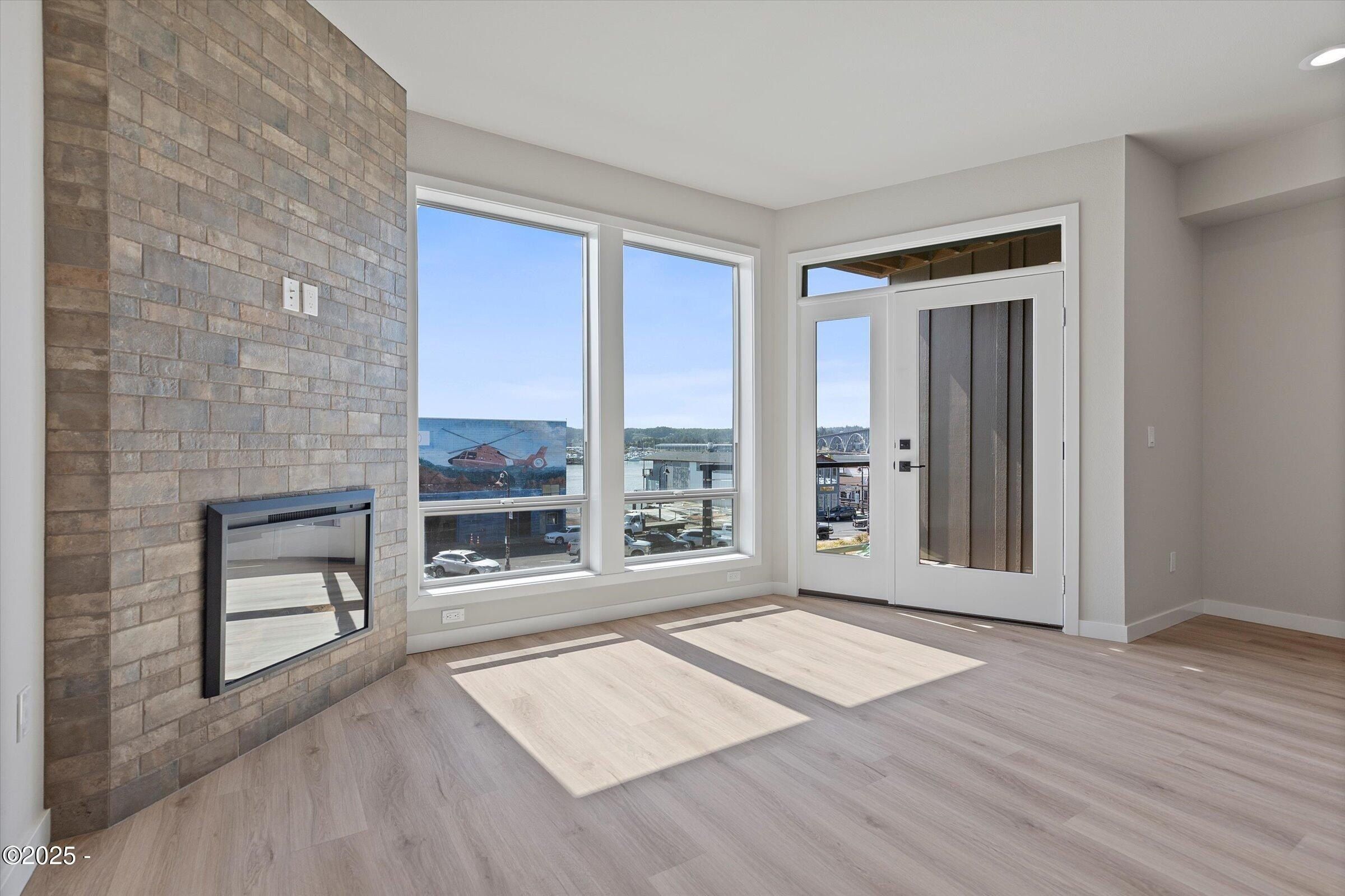 819 Sw 13Th Street Unit 2. Newport, OR 97365