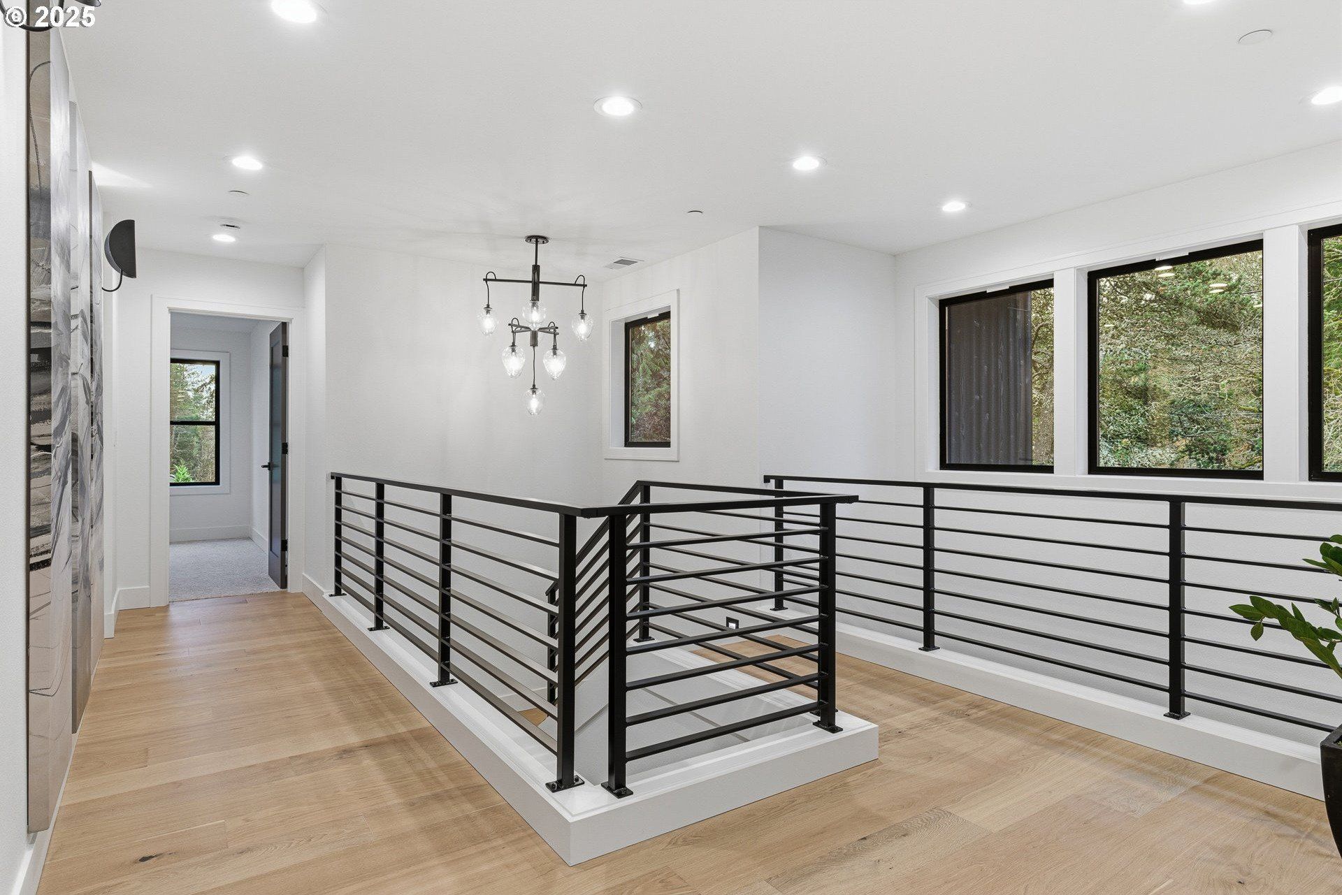 14100 Knaus Rd. Lake Oswego, OR 97034