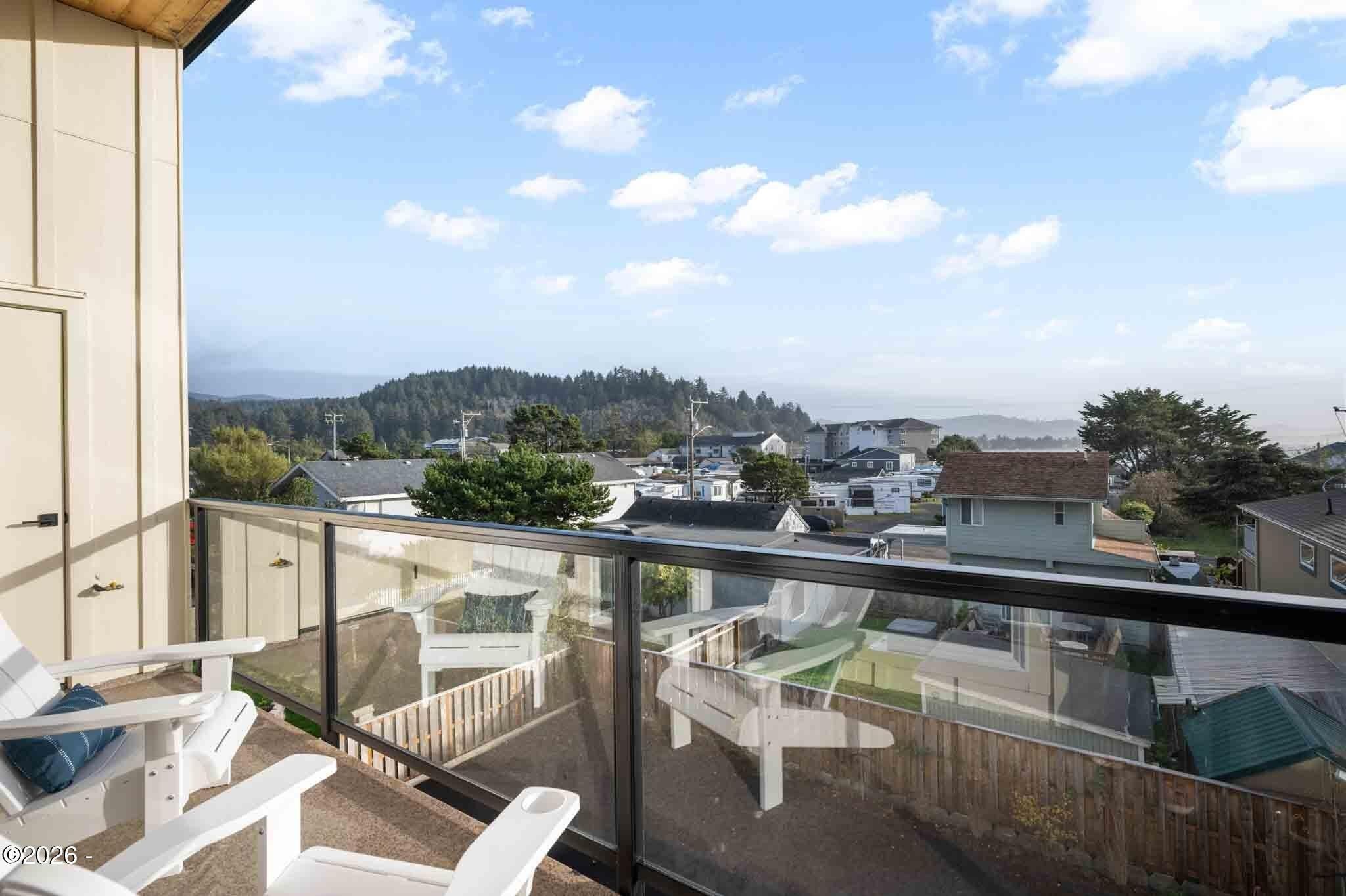 920 Sw 48Th Street Unit 3. Lincoln City, OR 97367