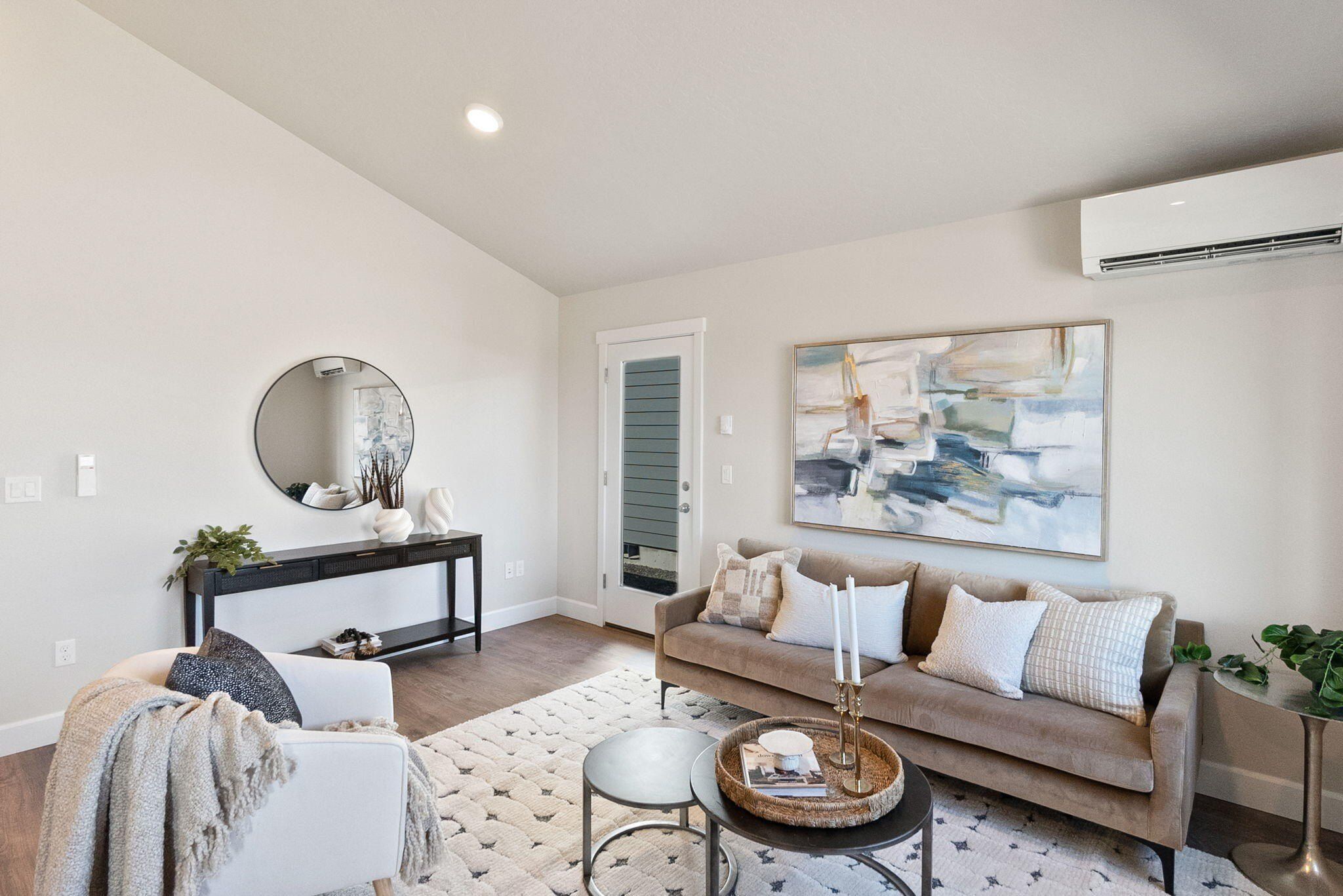 4059 Sw Obsidian Place. Redmond, OR 97756