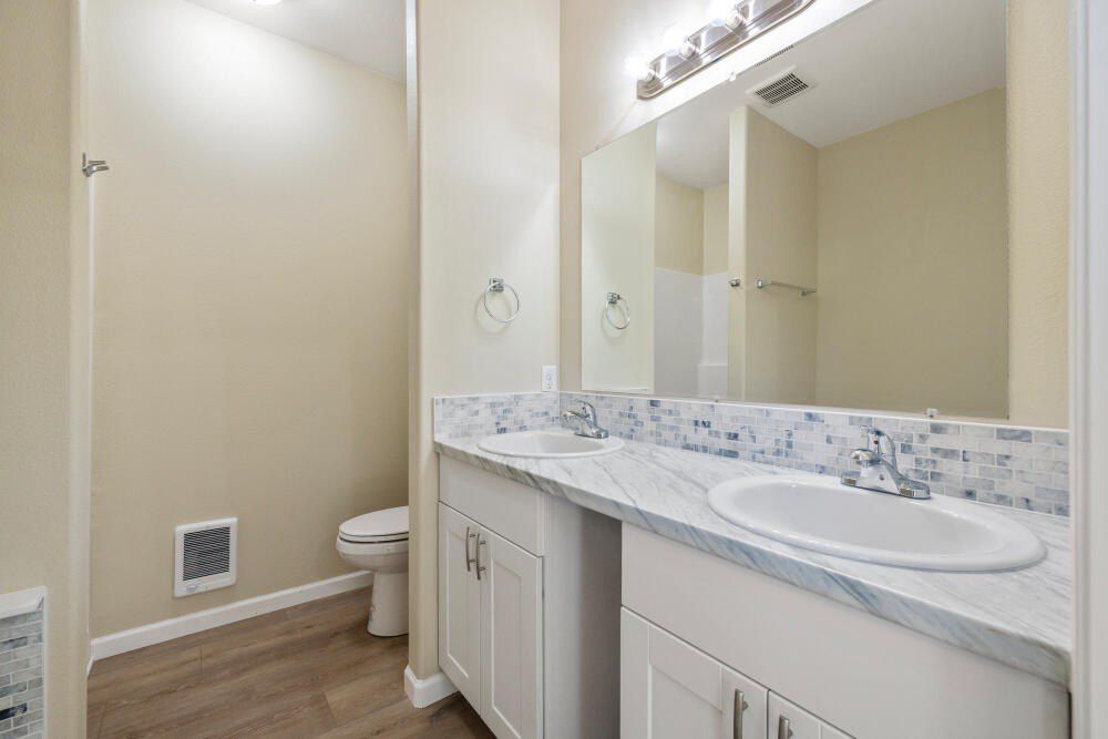 330 N Elm Street. Merrill, OR 97633