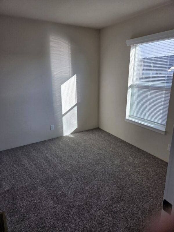 946 Se 10Th St. Madras, OR 97741