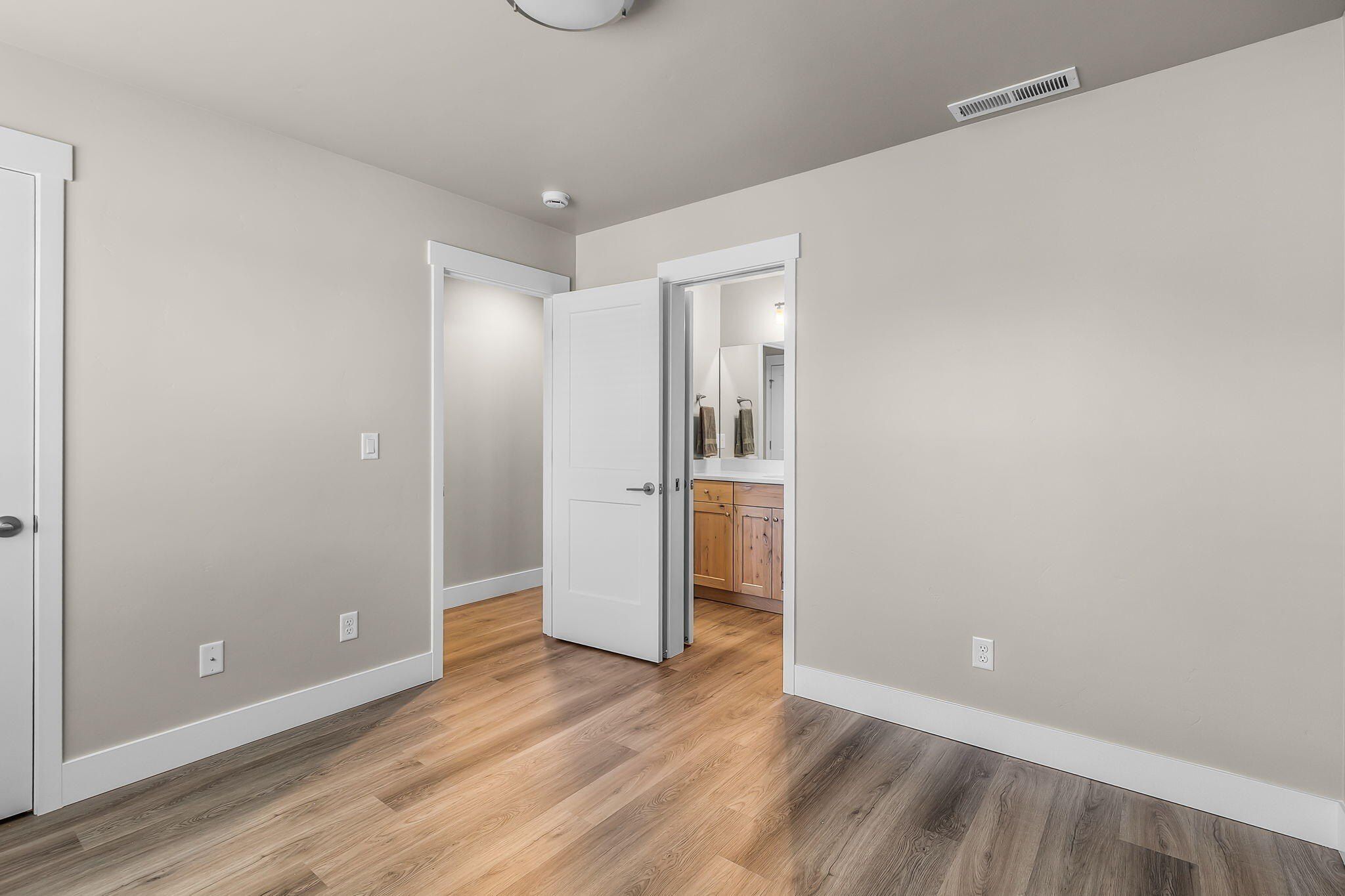 63290 Nw Ski Lane. Bend, OR 97703