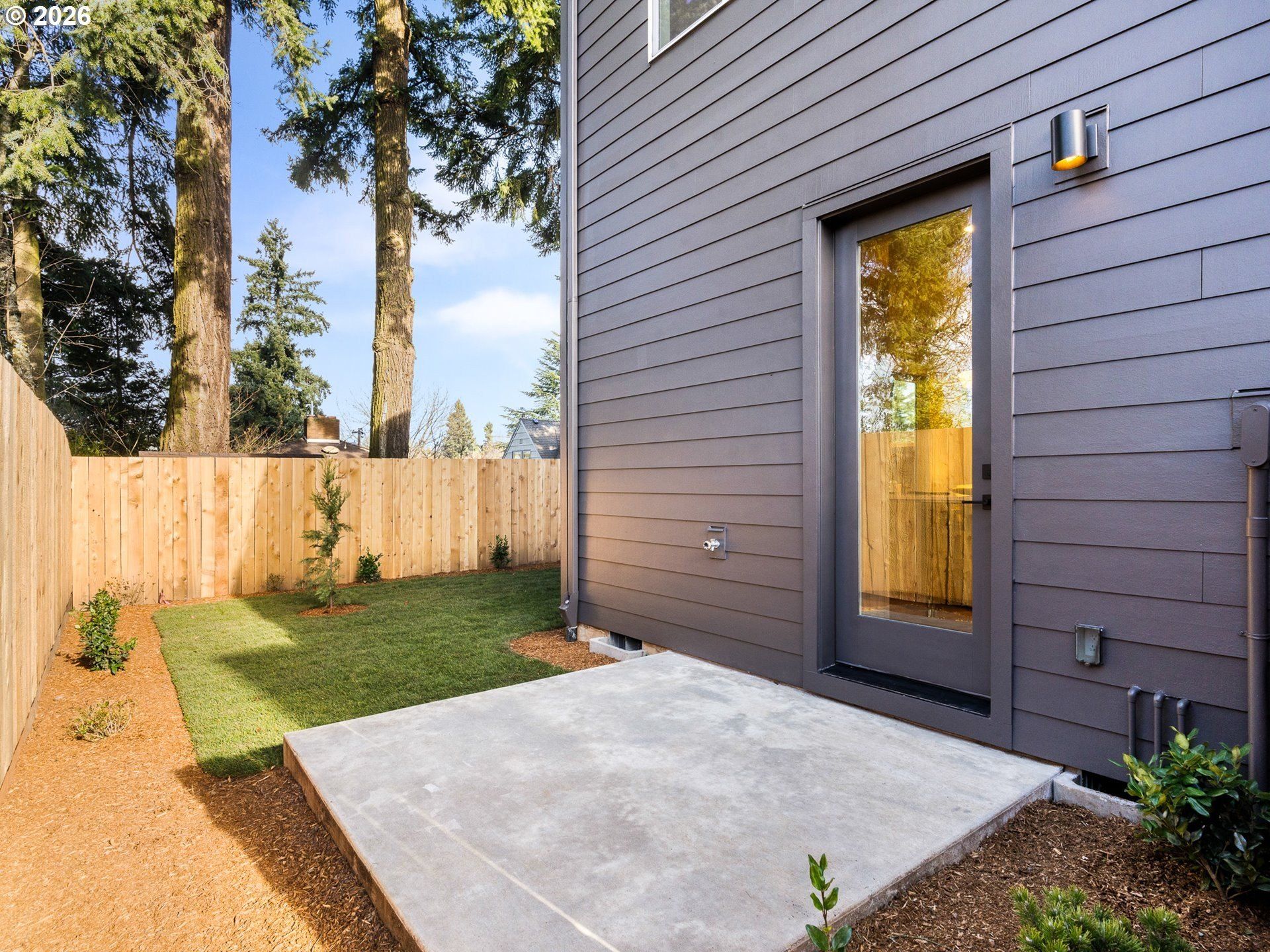 1243 Sw Hume Ct. Portland, OR 97219