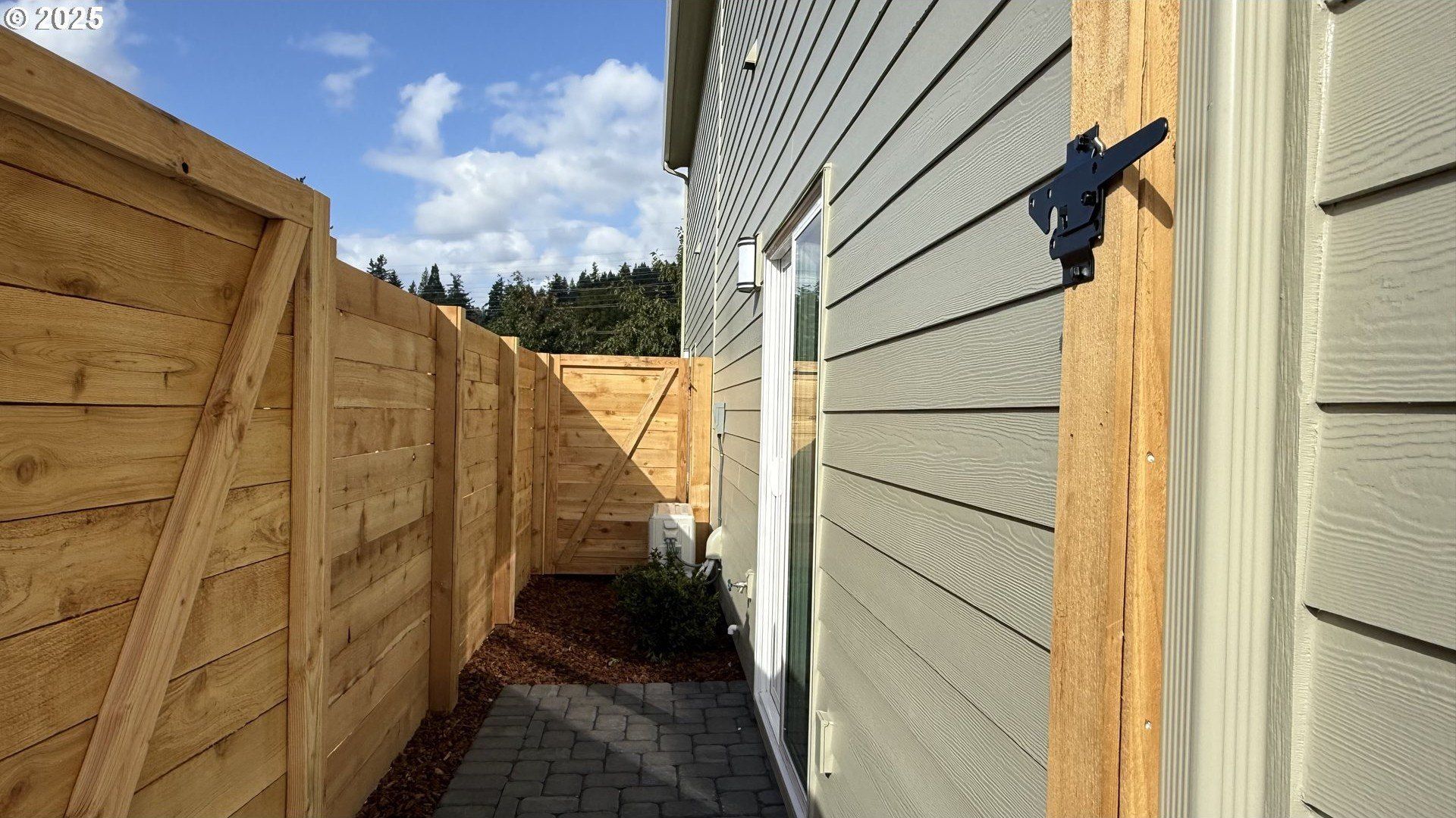 14364 Se Knight St. Portland, OR 97236