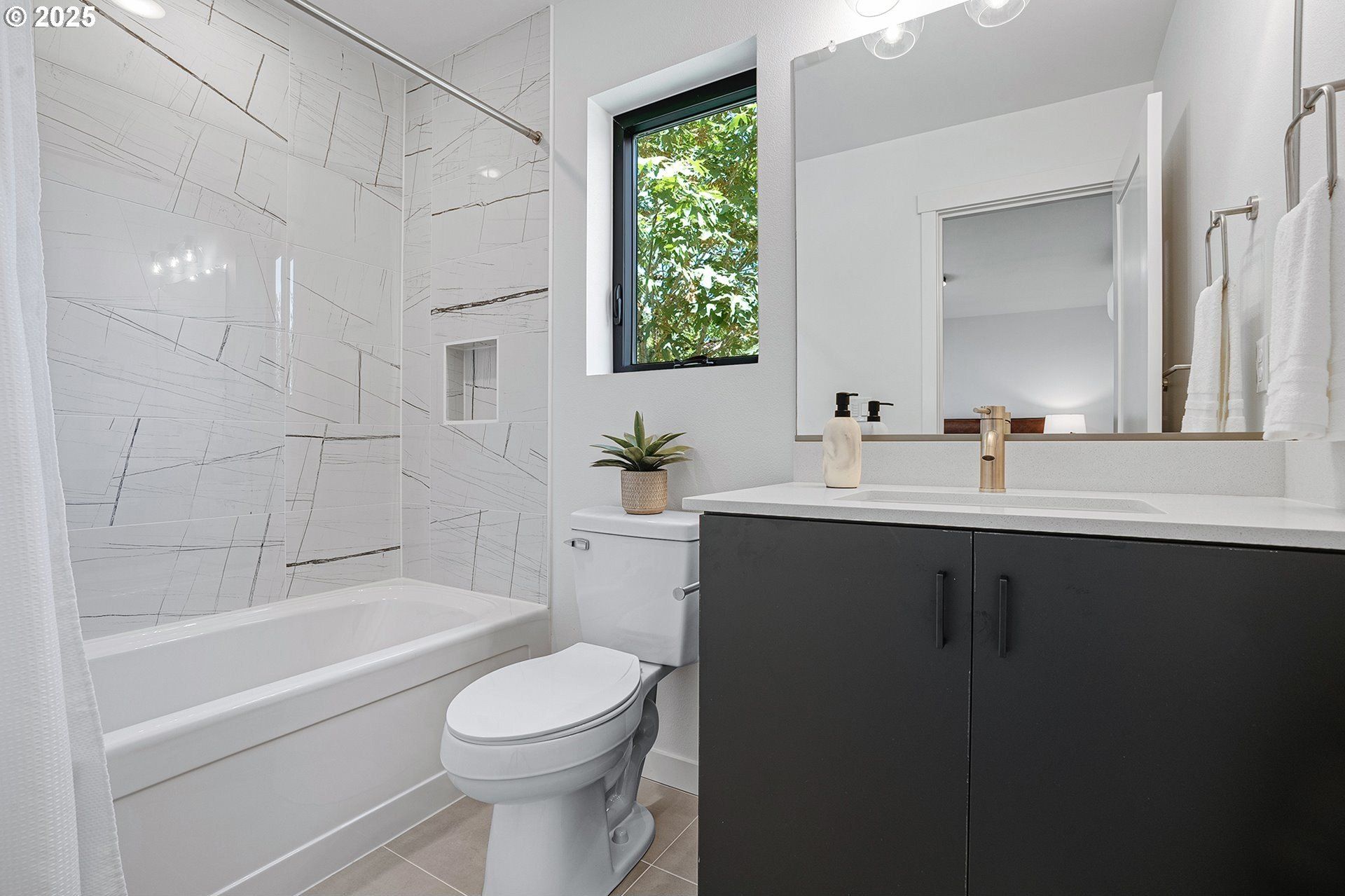 7304 Sw 13Th St. Portland, OR 97239