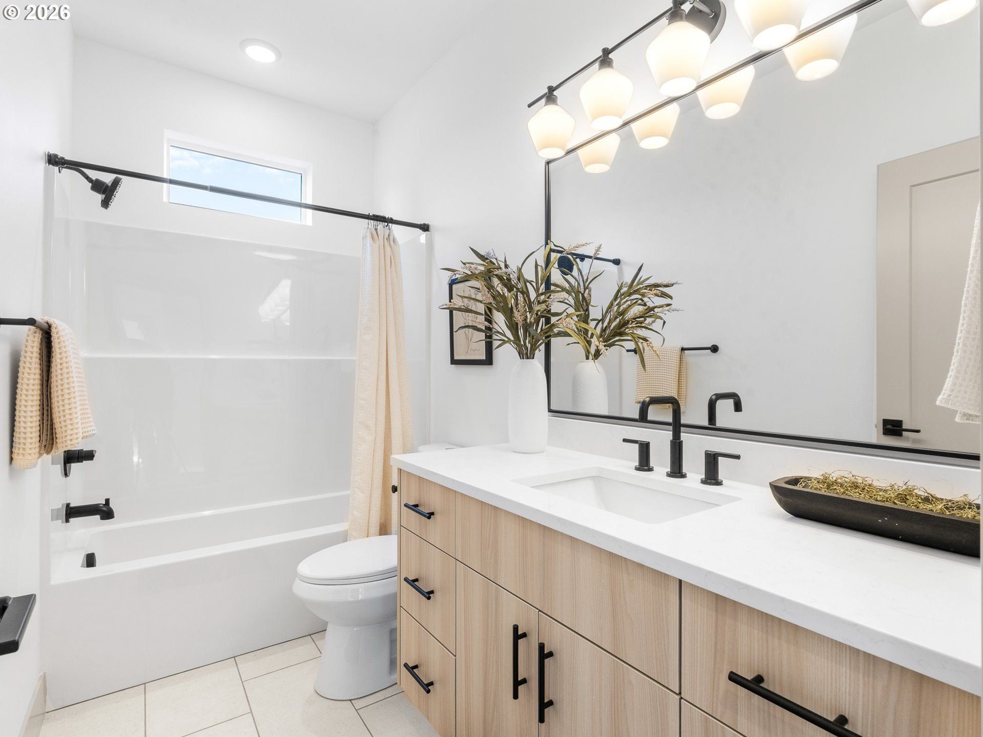 1251 Sw Hume Ct. Portland, OR 97219