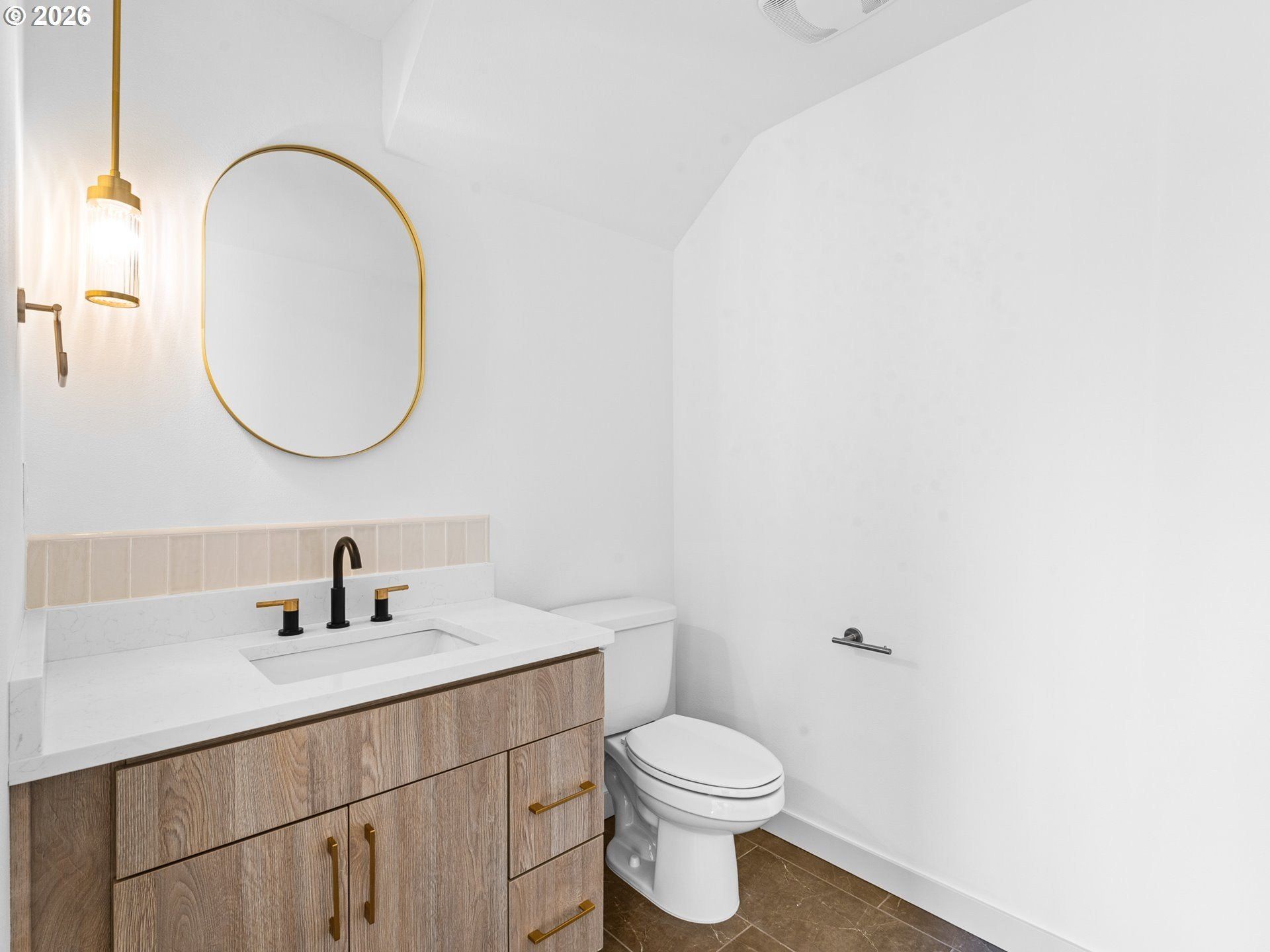 7466 Se Tolman St. Portland, OR 97206