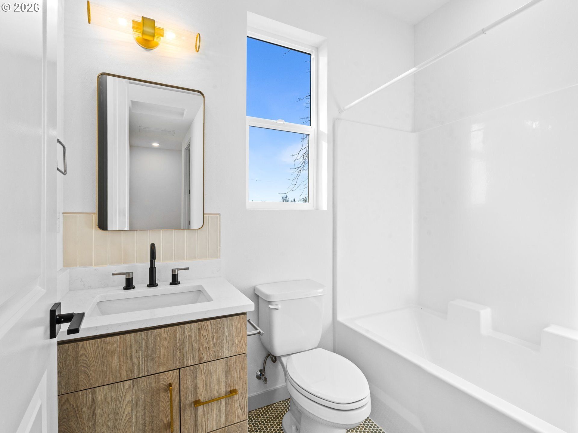 7448 Se Tolman St. Portland, OR 97206