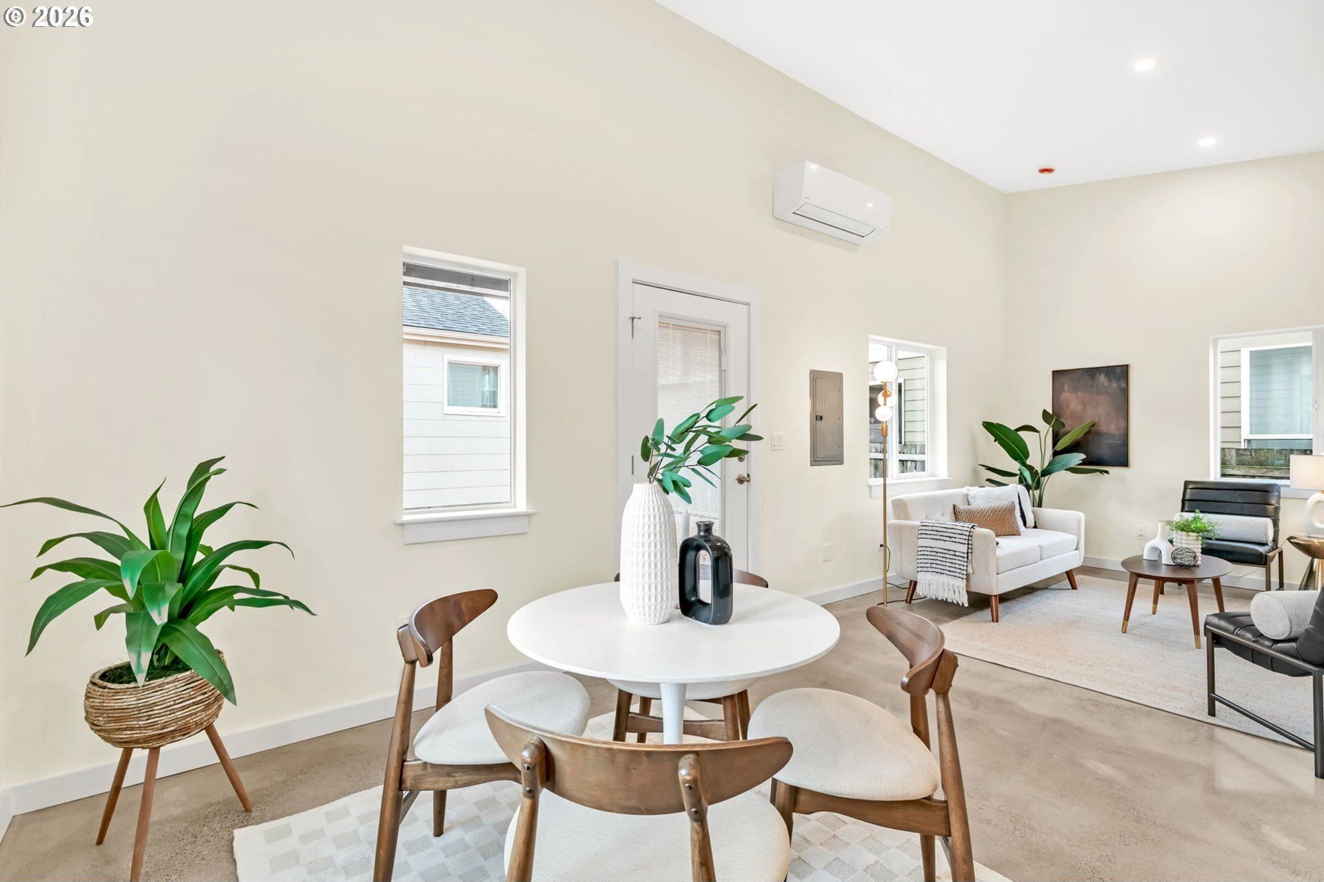 7630 N Drummond Ave Unit B. Portland, OR 97217