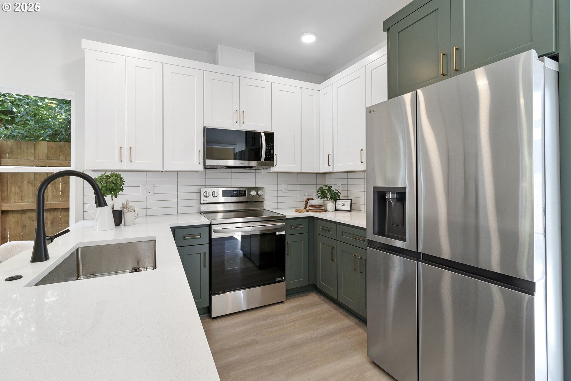 6916 N Swift St. Portland, OR 97203