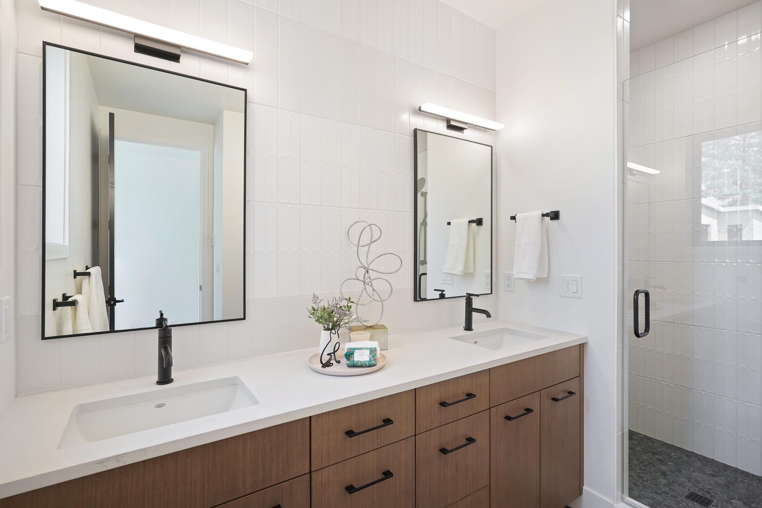 3336 Nw Celilo Lane Lot 147. Bend, OR 97703