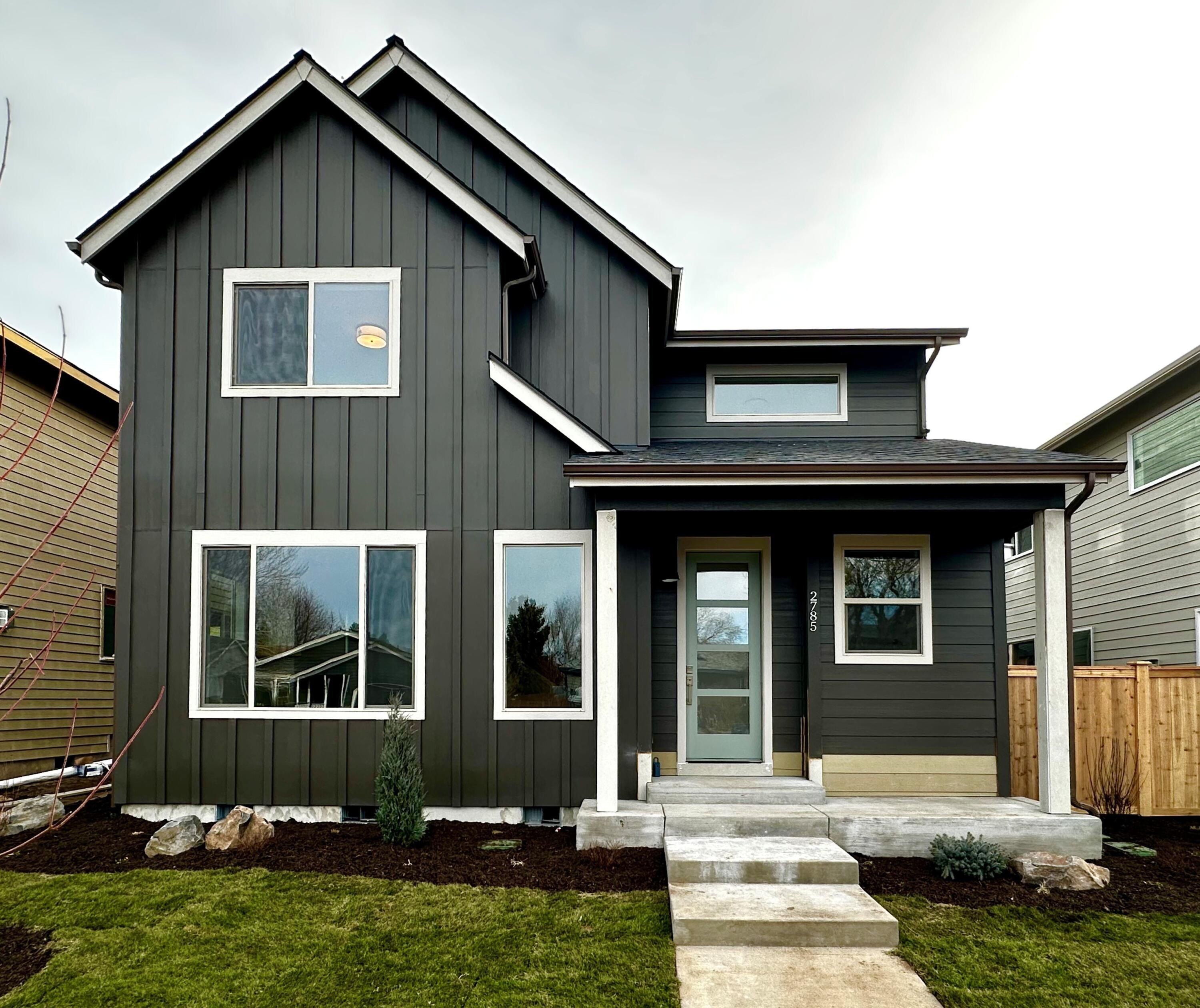 2785 Ne Rainier Drive Lot 35. Bend, OR 97701