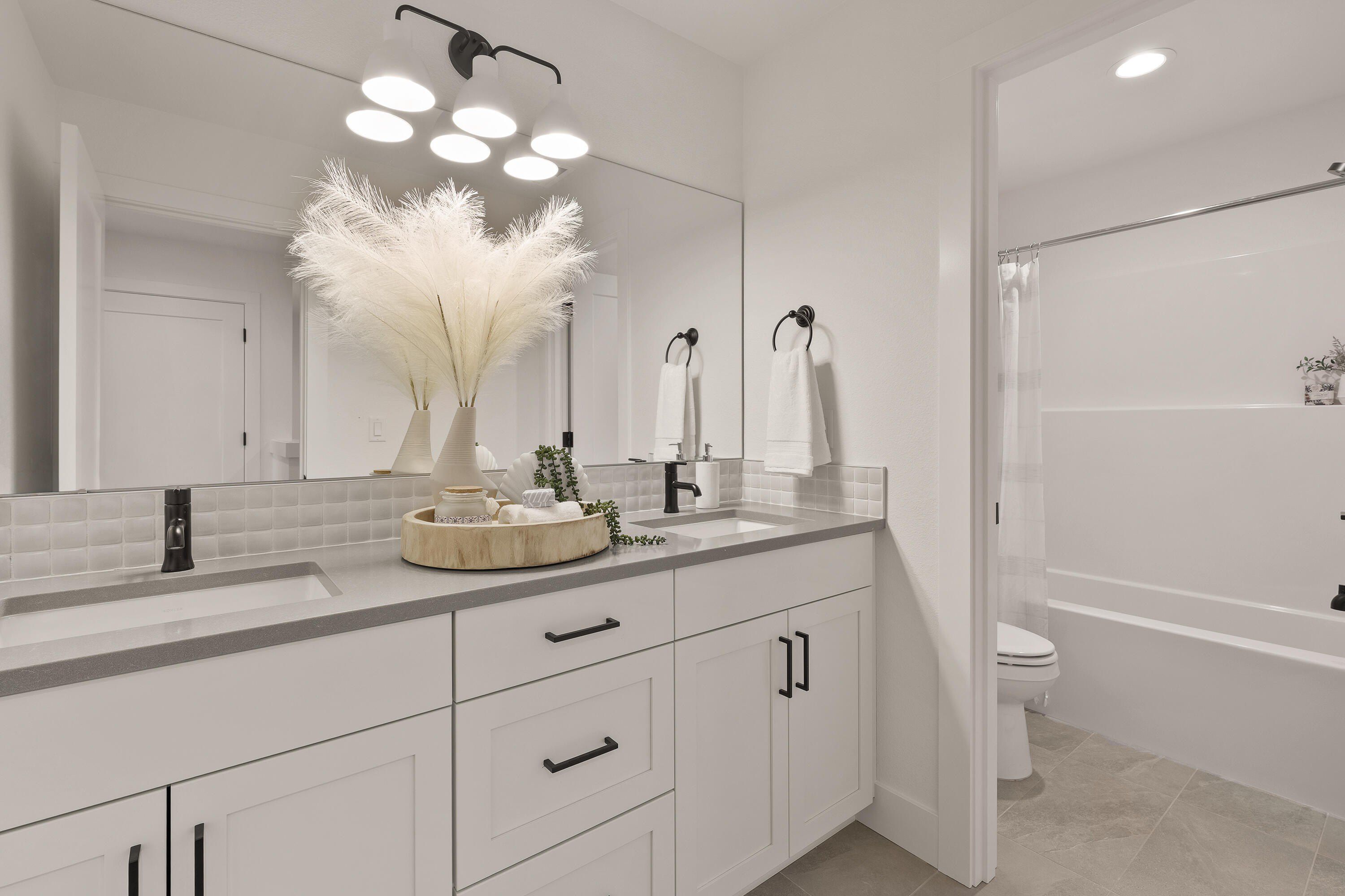 2133 Sw 43Rd Street Lot 14. Redmond, OR 97756