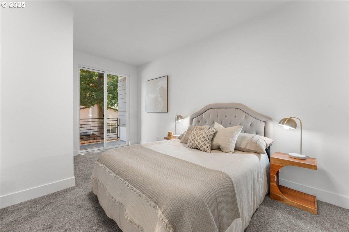 5069 Se King Rd Unit B. Milwaukie, OR 97222