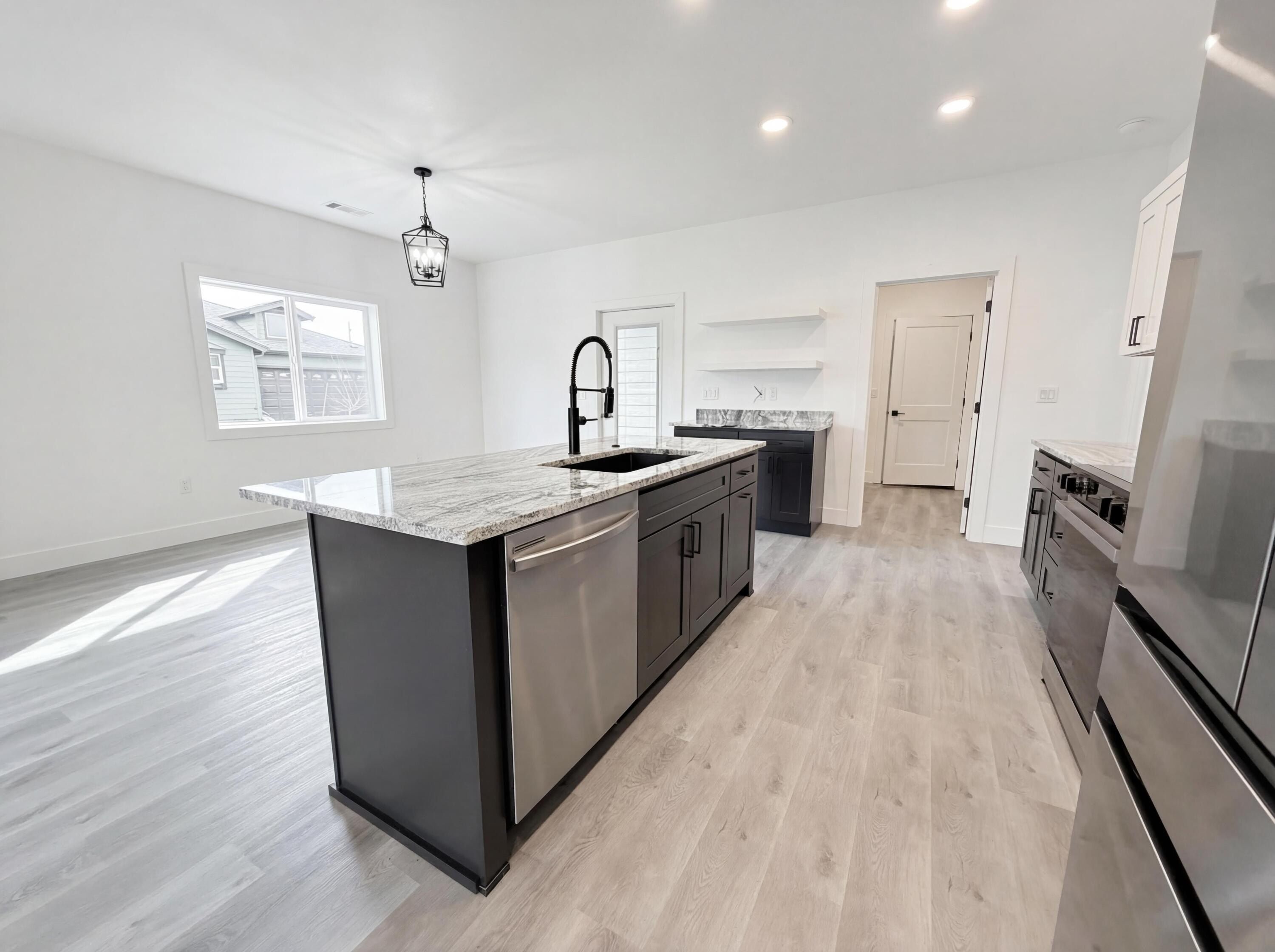 465 Arnos Street. Talent, OR 97540