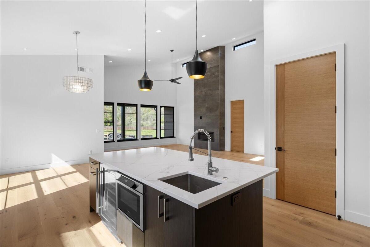 381 Clinton Street. Ashland, OR 97520