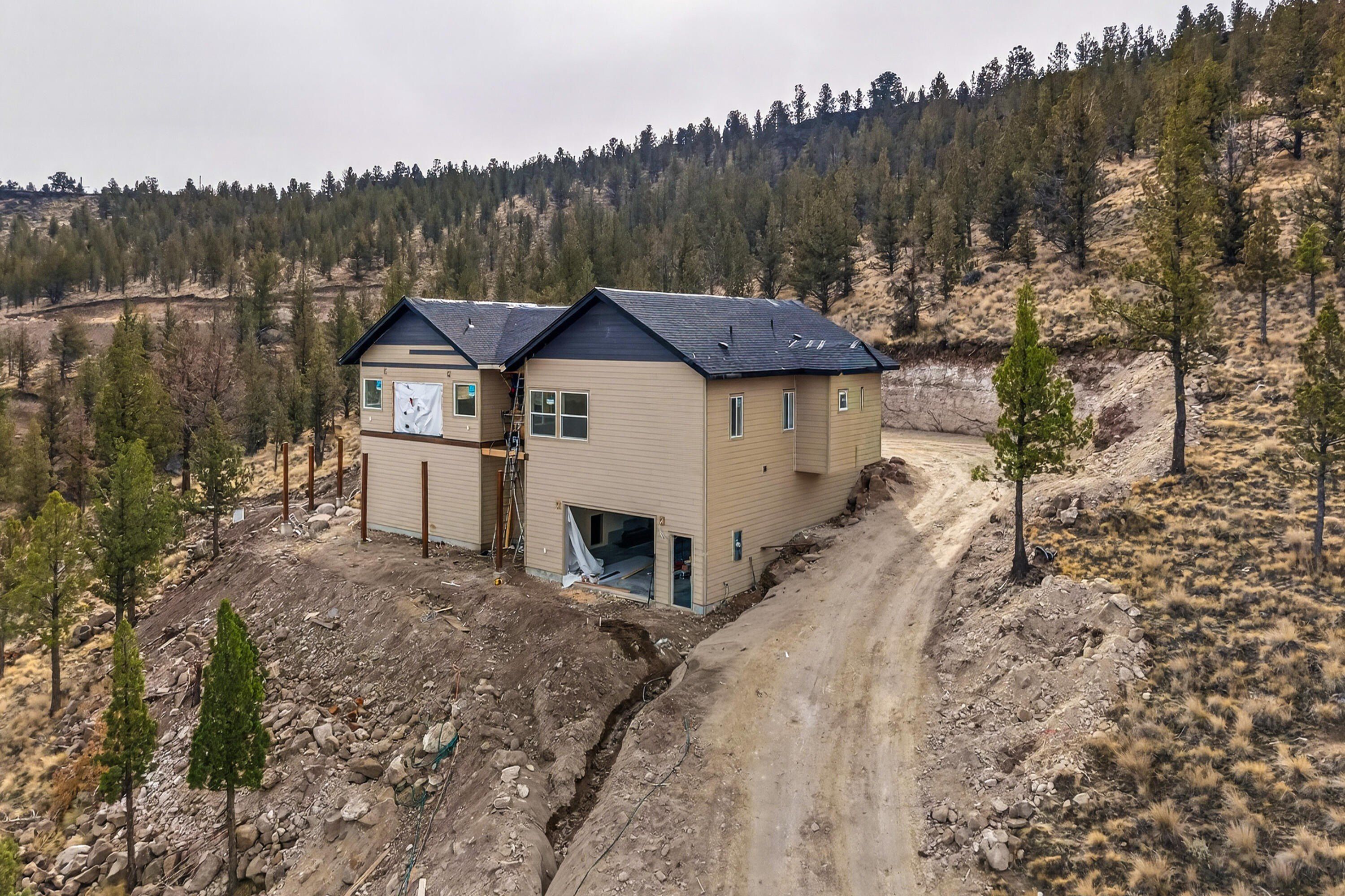 4350 Nw Crescent Rim Place. Prineville, OR 97754