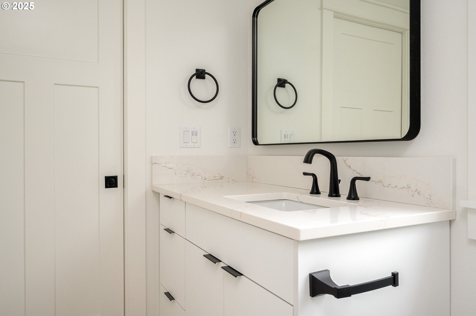 4103 Se Olsen St Unit 6. Milwaukie, OR 97222