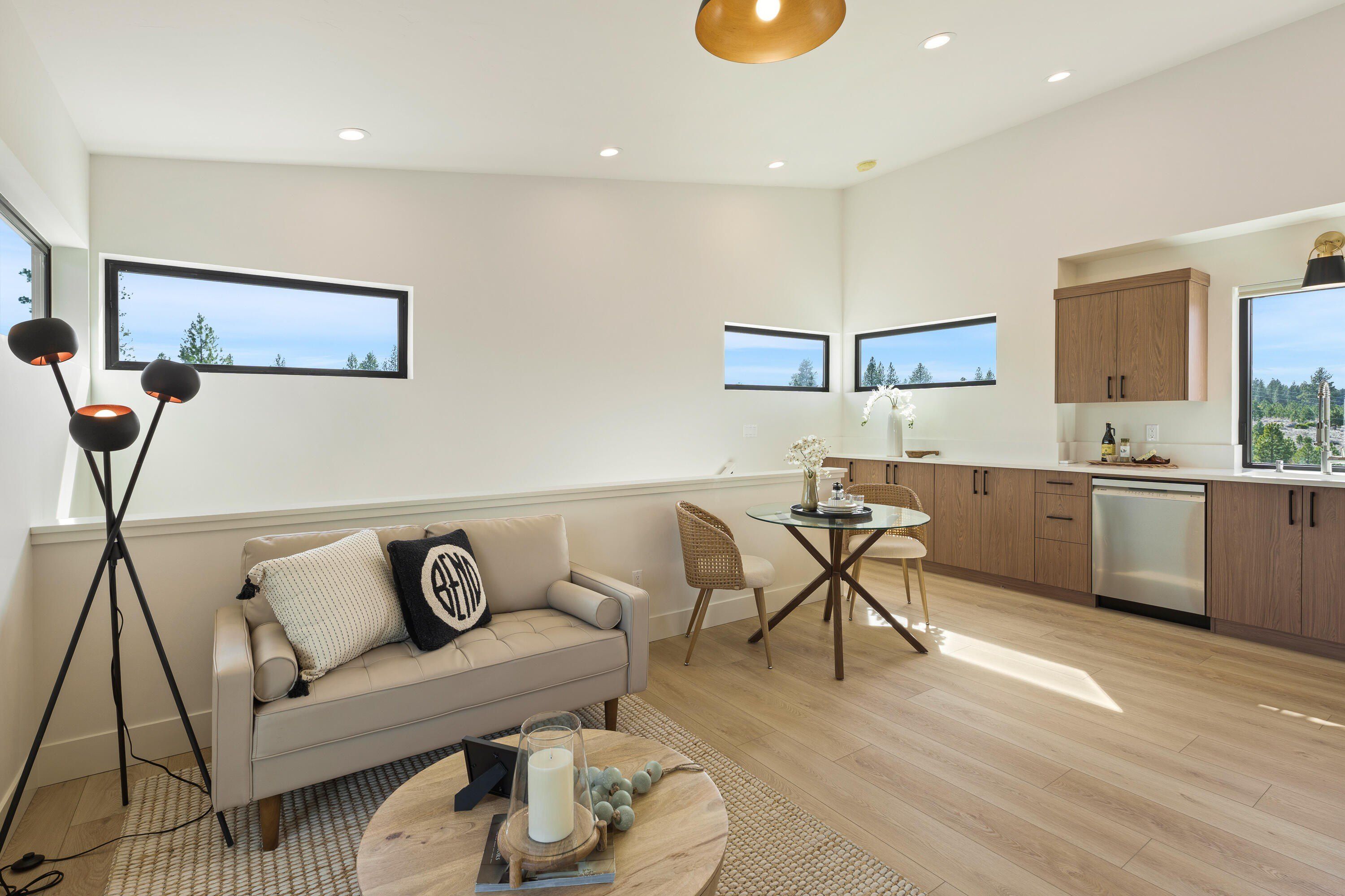 1220 Nw Stanhope Way Lot 244. Bend, OR 97703