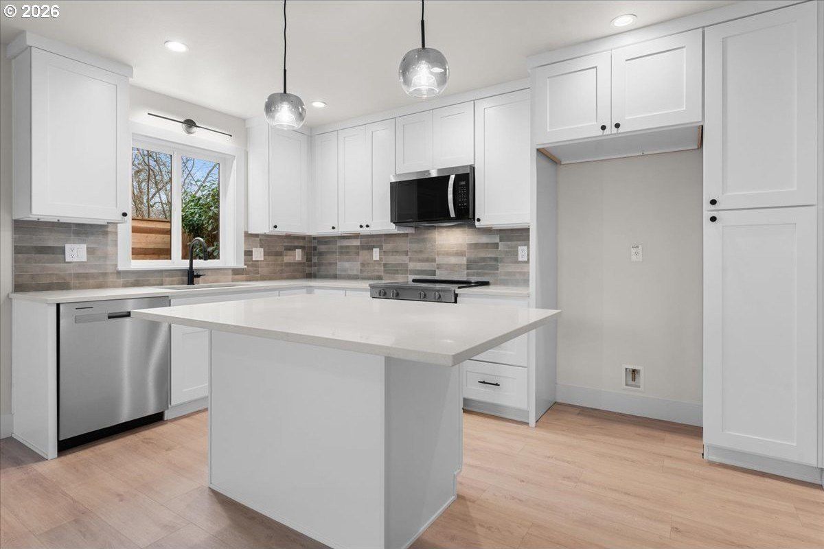 6703 Se 69Th. Portland, OR 97206