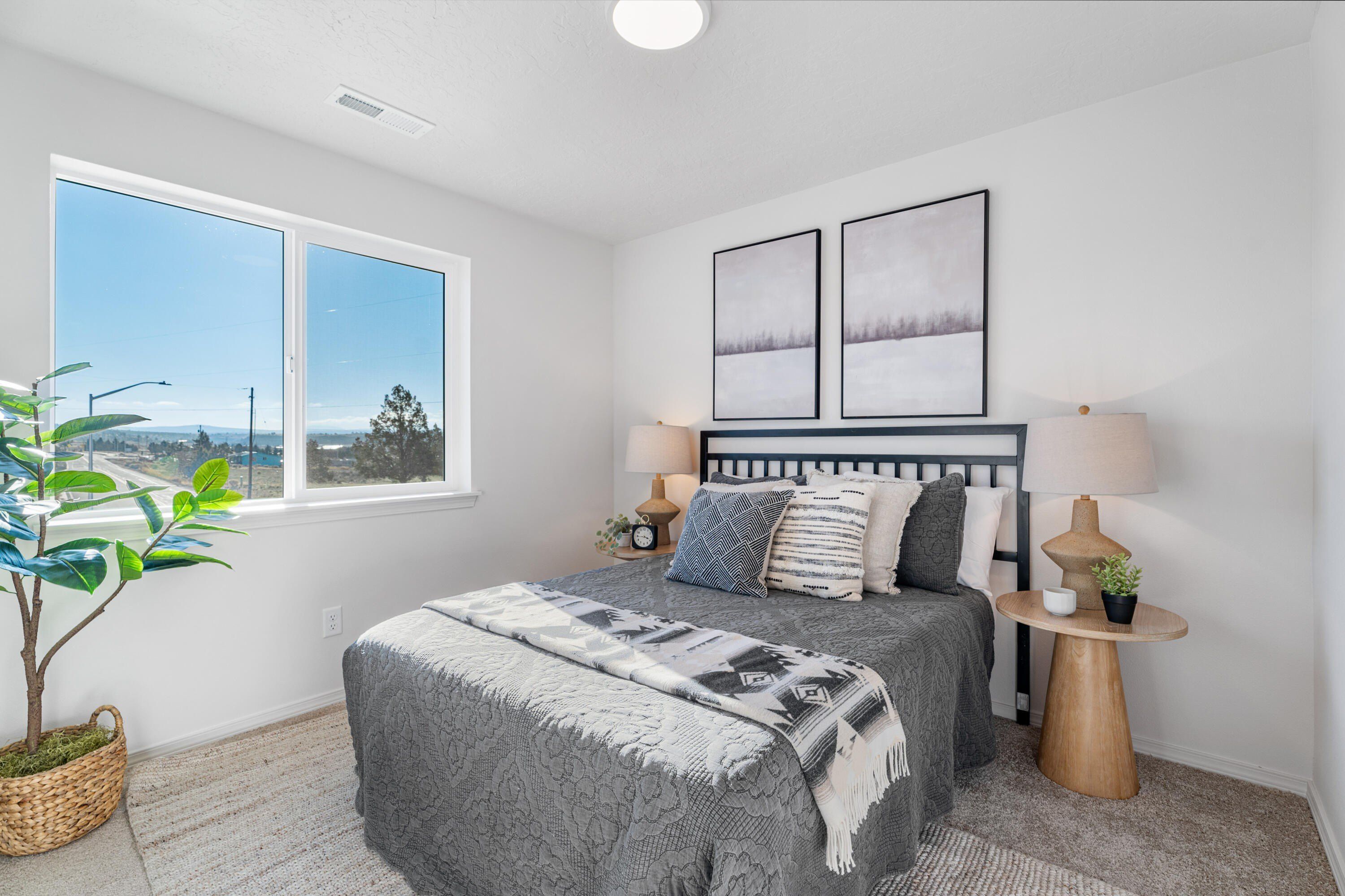 904 Se Starview Avenue Lot 26. Madras, OR 97741