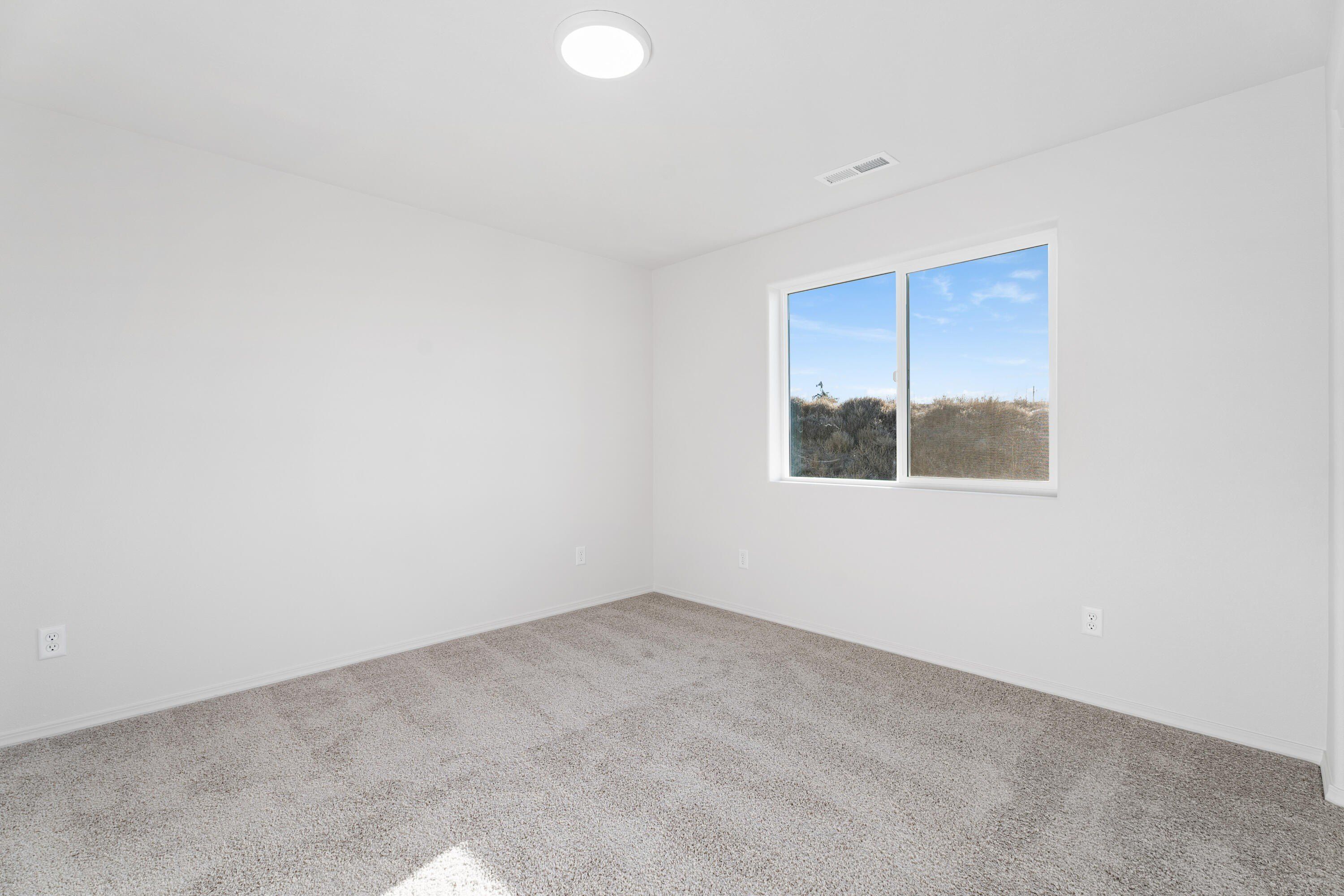 515 Se Polaris Street Lot 43. Madras, OR 97741