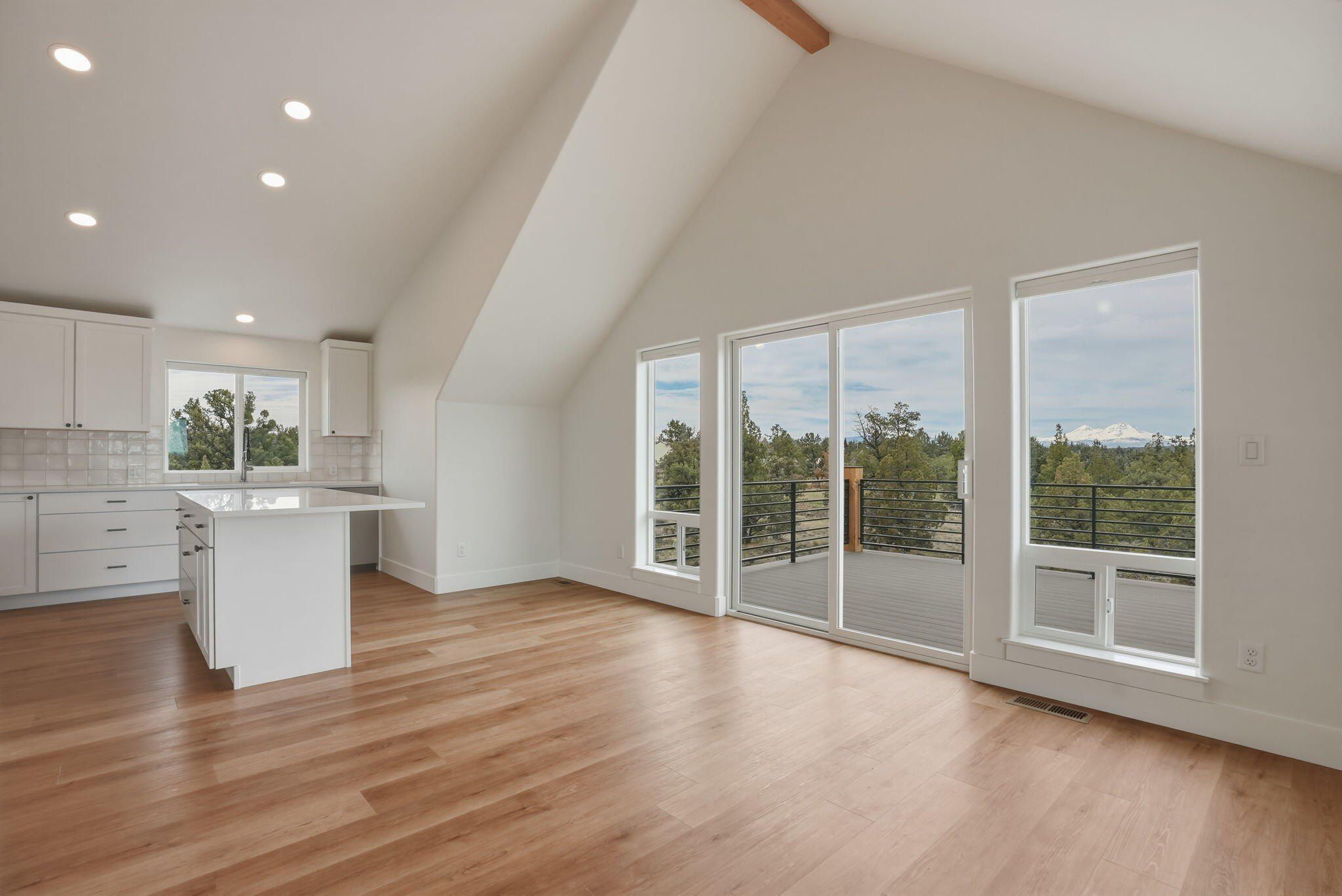 7780 Sw Wickiup Avenue. Redmond, OR 97756