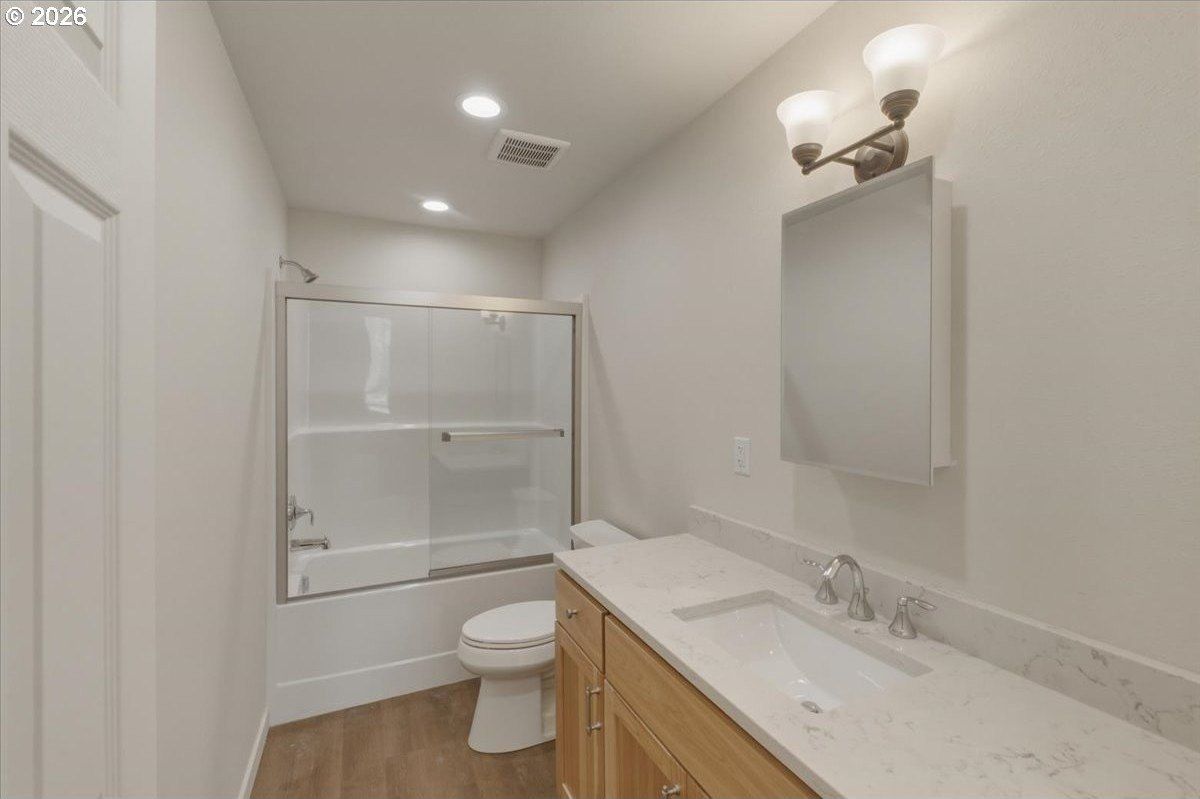 371 E 2Nd Ave. Junction City, OR 97448