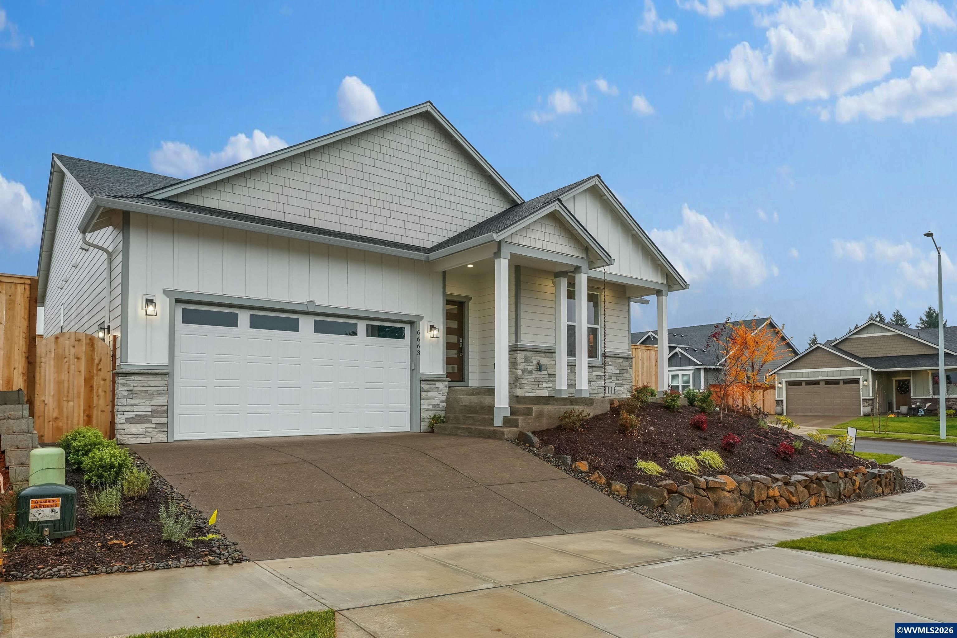 6716 Naomi Danielle St Se. Salem, OR 97306