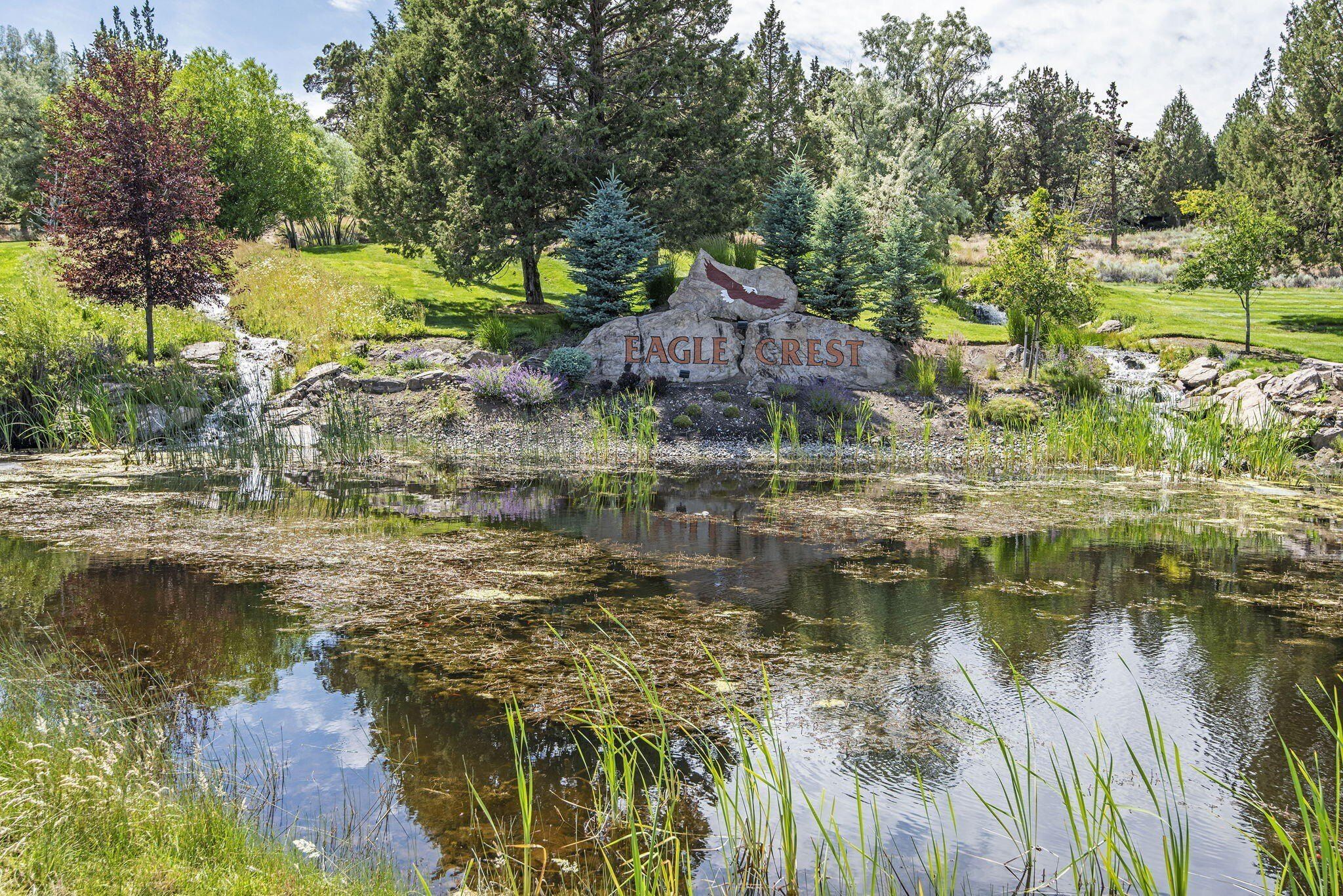 285 Vista Rim Drive. Redmond, OR 97756