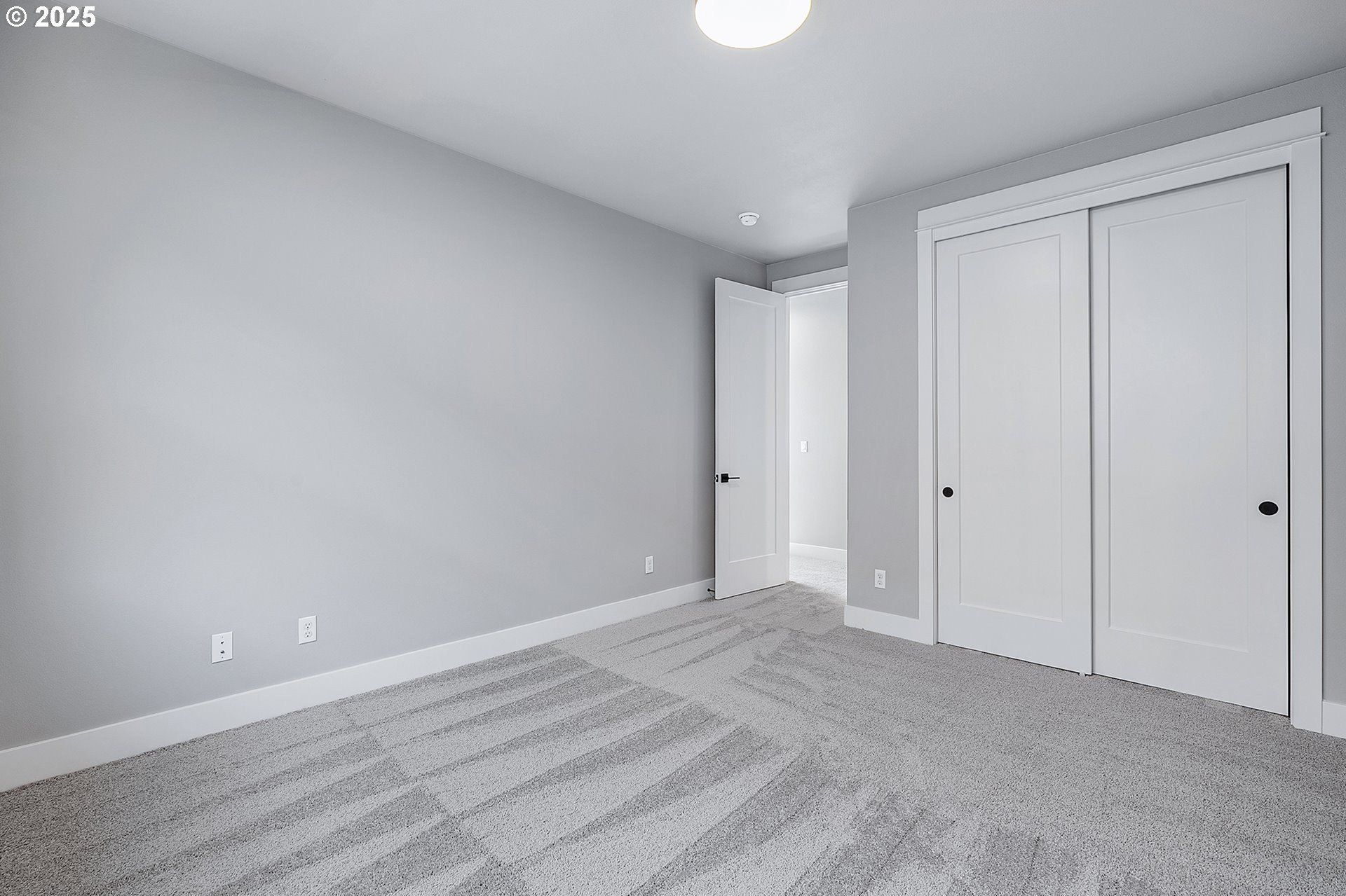 6026 Sw 18Th Dr. Portland, OR 97239