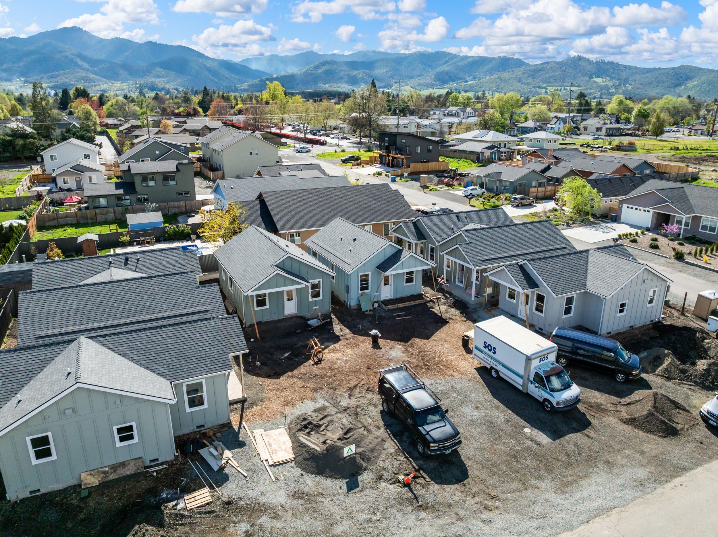 198 Gangnes Drive. Talent, OR 97540