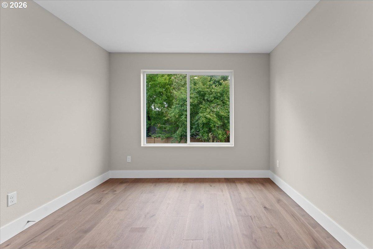 9818 Sw 34Th Pl. Portland, OR 97219