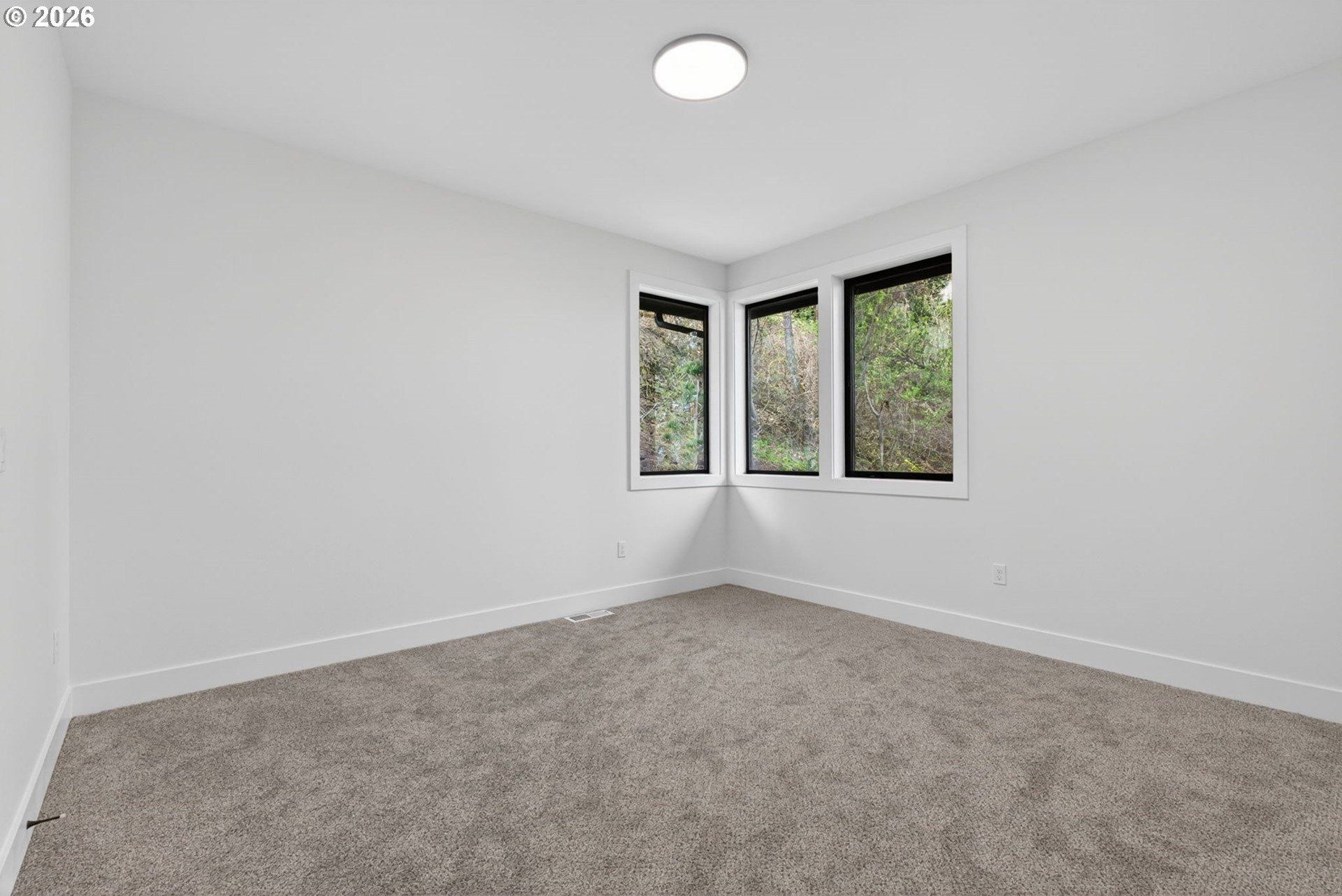 12 Hidalgo St. Lake Oswego, OR 97035