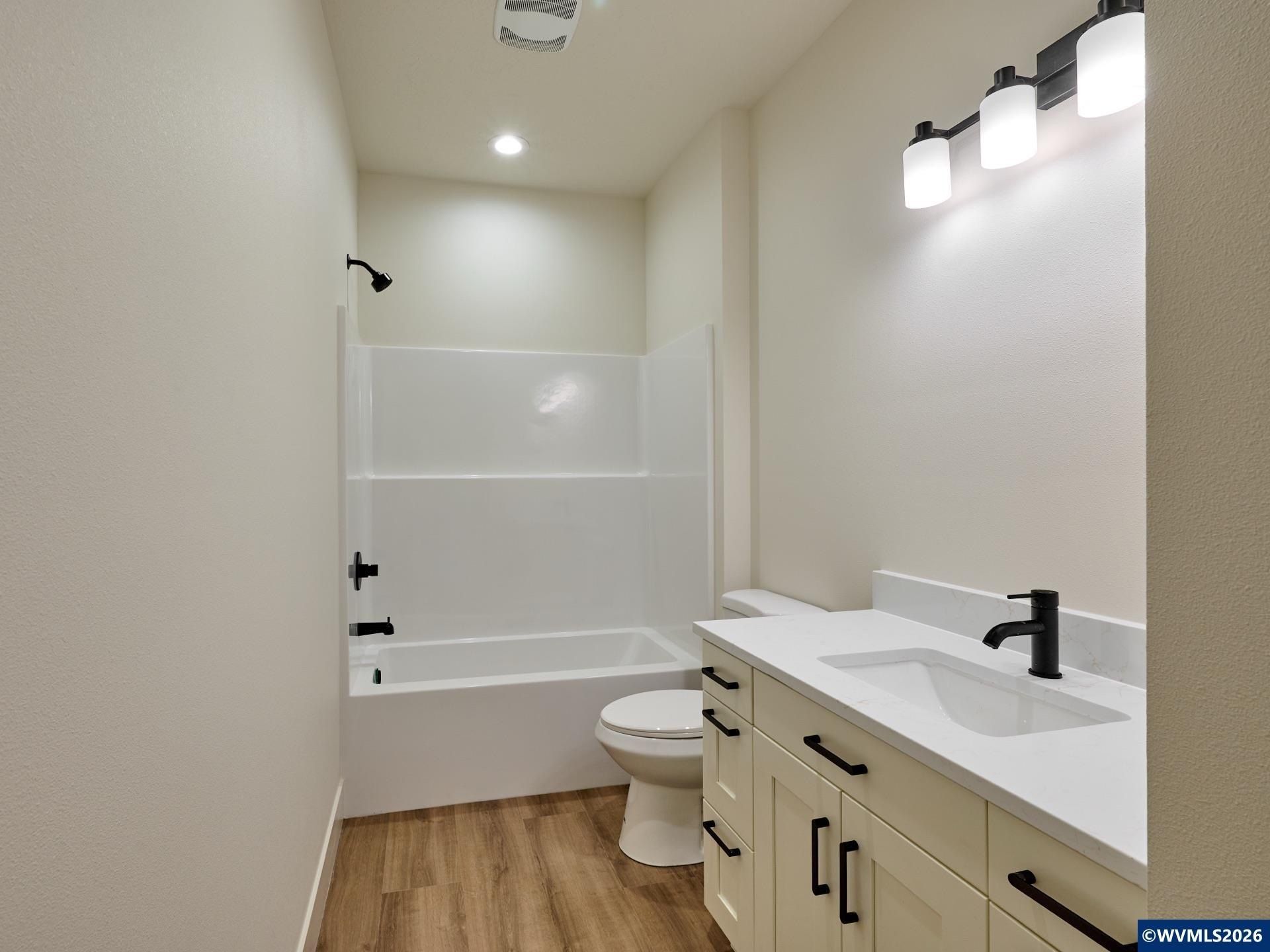 1281 Brown St. Woodburn, OR 97071