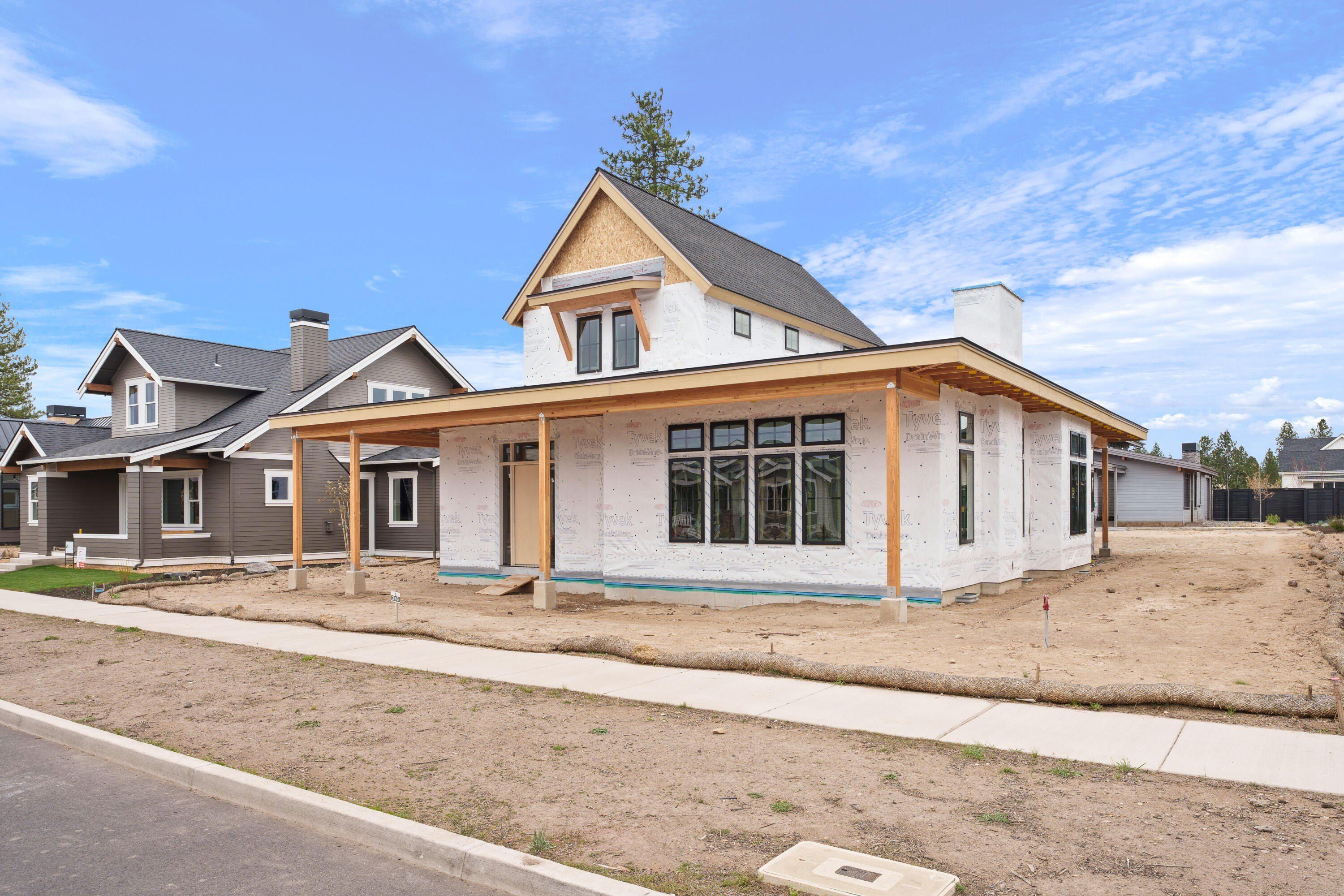 3333 Nw Leavitt Lane. Bend, OR 97703