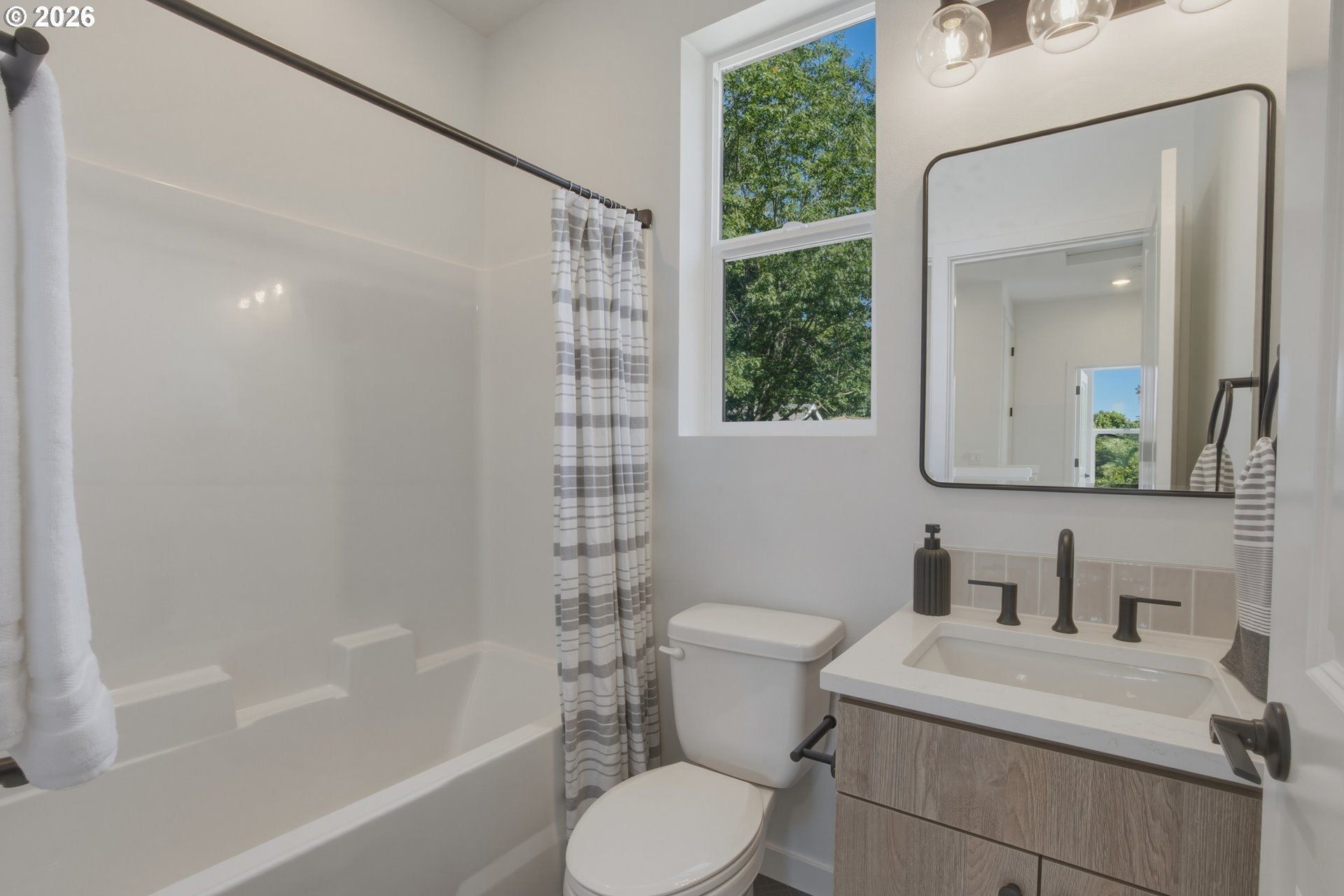 6189 N Albina Ave. Portland, OR 97217